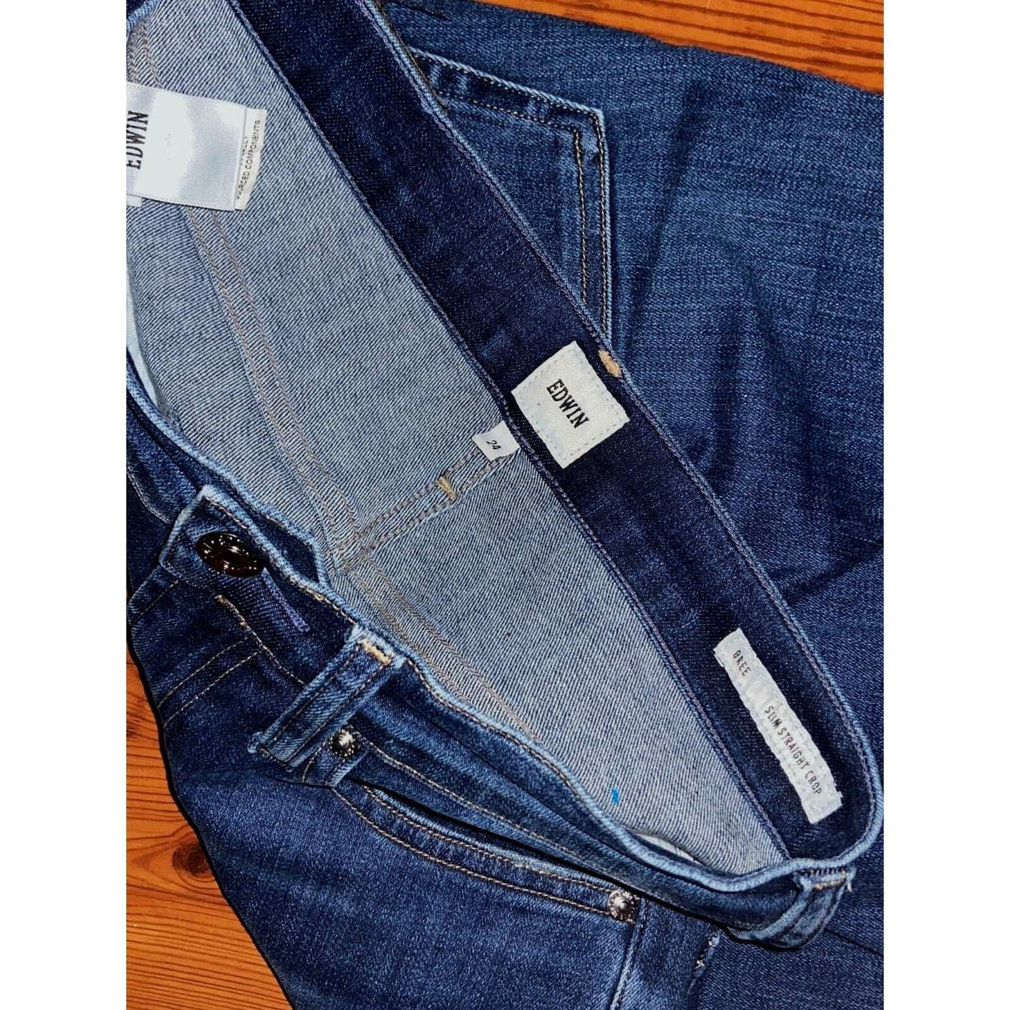 EDWIN BREE Slim Straight Crop Raw Hem in DEJABLUE Jeans Sz 24