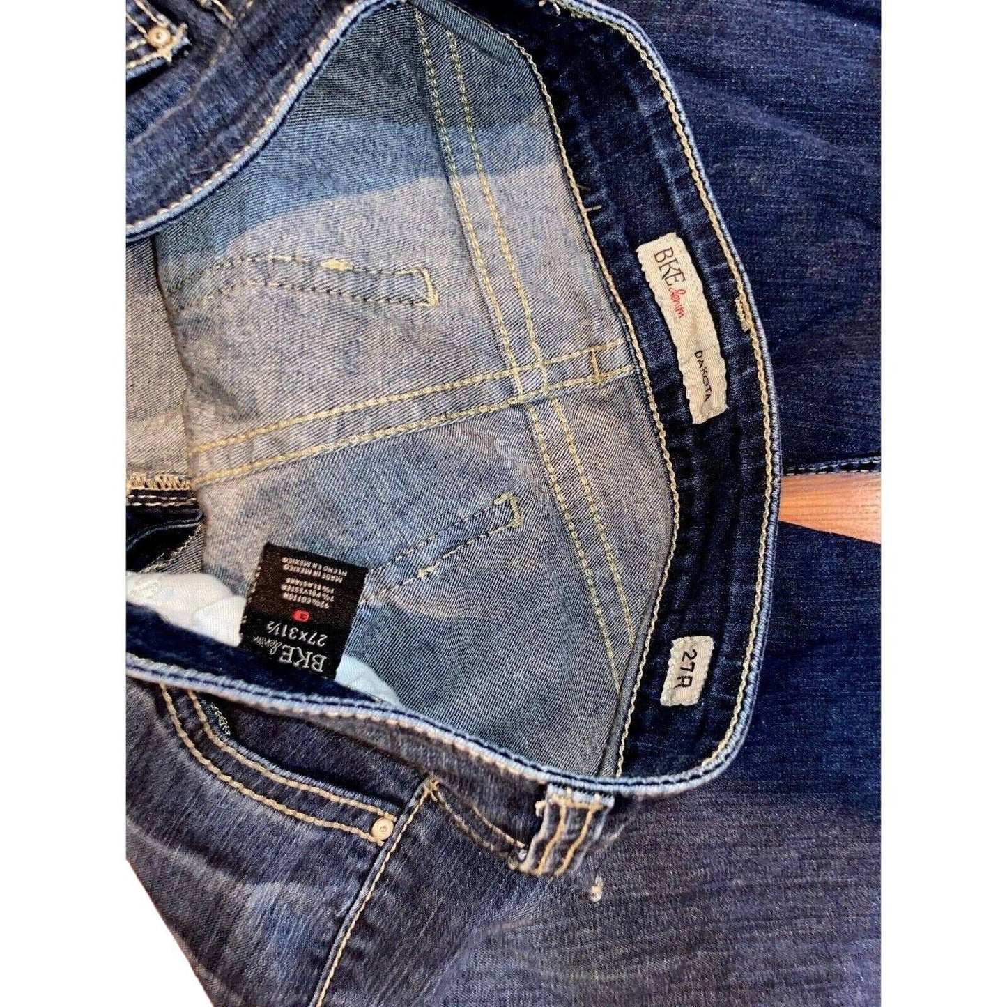 Buckle BKE Dakota Low Rise Boot Back Flap Pocket Jeans Sz 27 W 29 x L 31