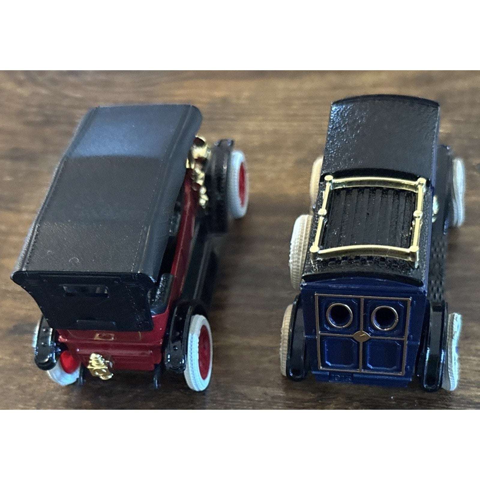2 x ERTL Vtg VEHICLES 1/43 1912 BUICK Model 35 & 1913 Ford MODEL T VAN TA-PAT-CO