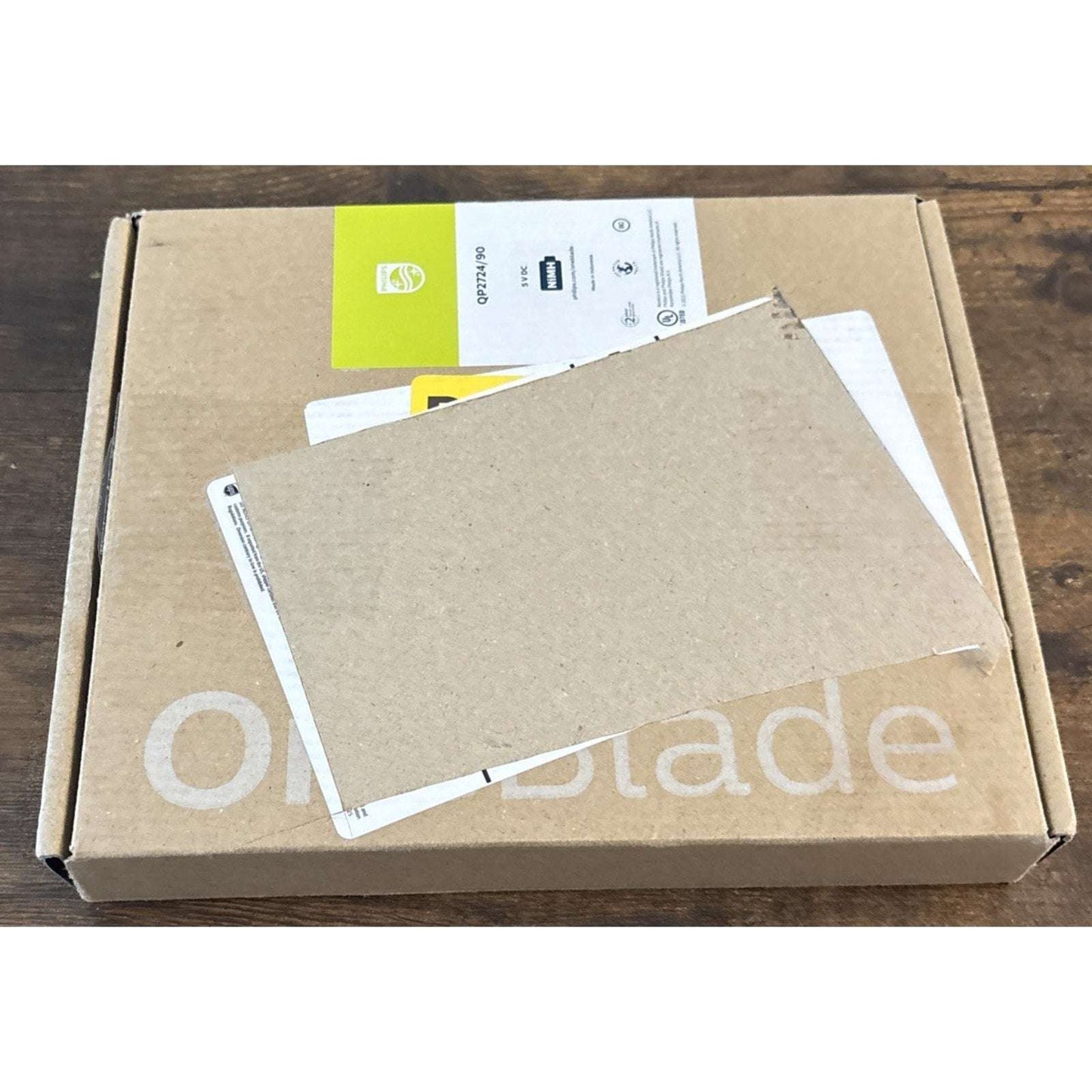 Philips Norelco OneBlade 360 Face Hybrid Electric Trimmer Shaver QP2724/90