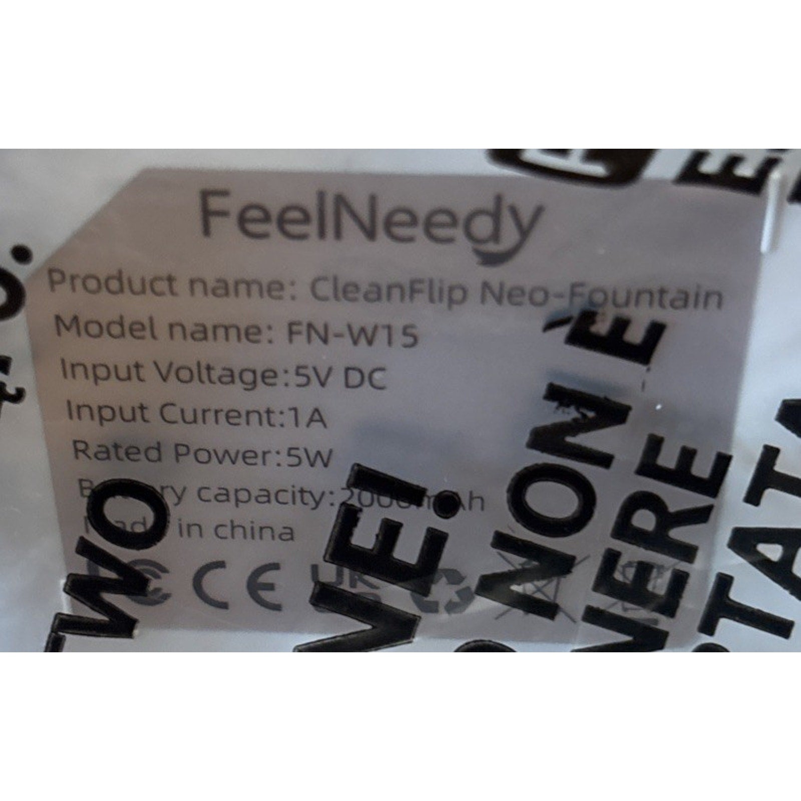 CleanFlip 3.5L Wireless Cat Water Fountain - No Filters, Wastewater Separation