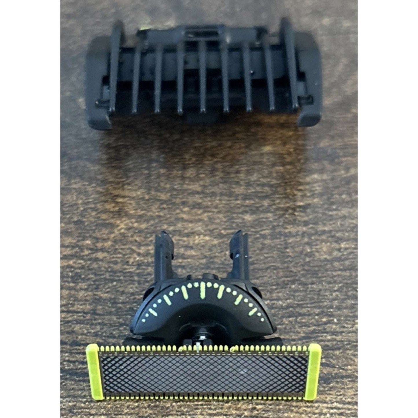 Philips Norelco OneBlade 360 Face Hybrid Electric Trimmer Shaver QP2724/90