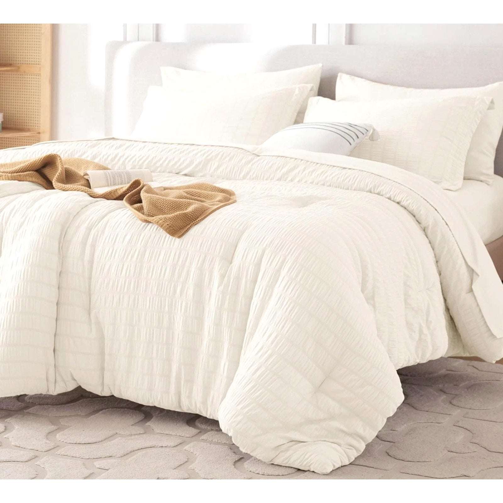 MUXHOMO 7PC Ivory Seersucker Queen Size Comforter & Sheet Set, Bed in a Bag