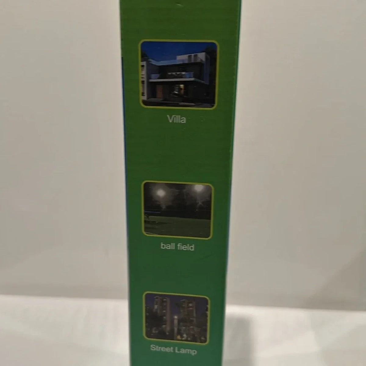 Outdoor Solar LED Street Flood Light Dusk To Dawn Remote Controlled & Waterproof