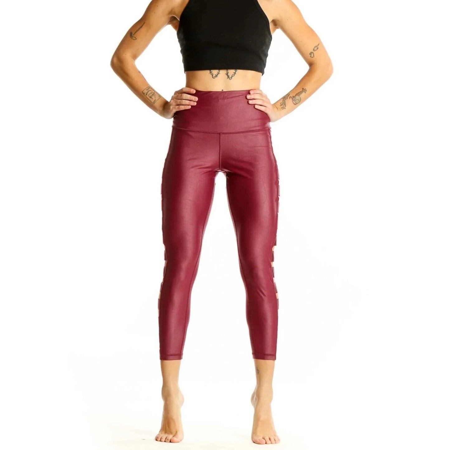Victoria Sport Knockout HighWaist Burgundy Leggings With Side Cutout Detail Sz S