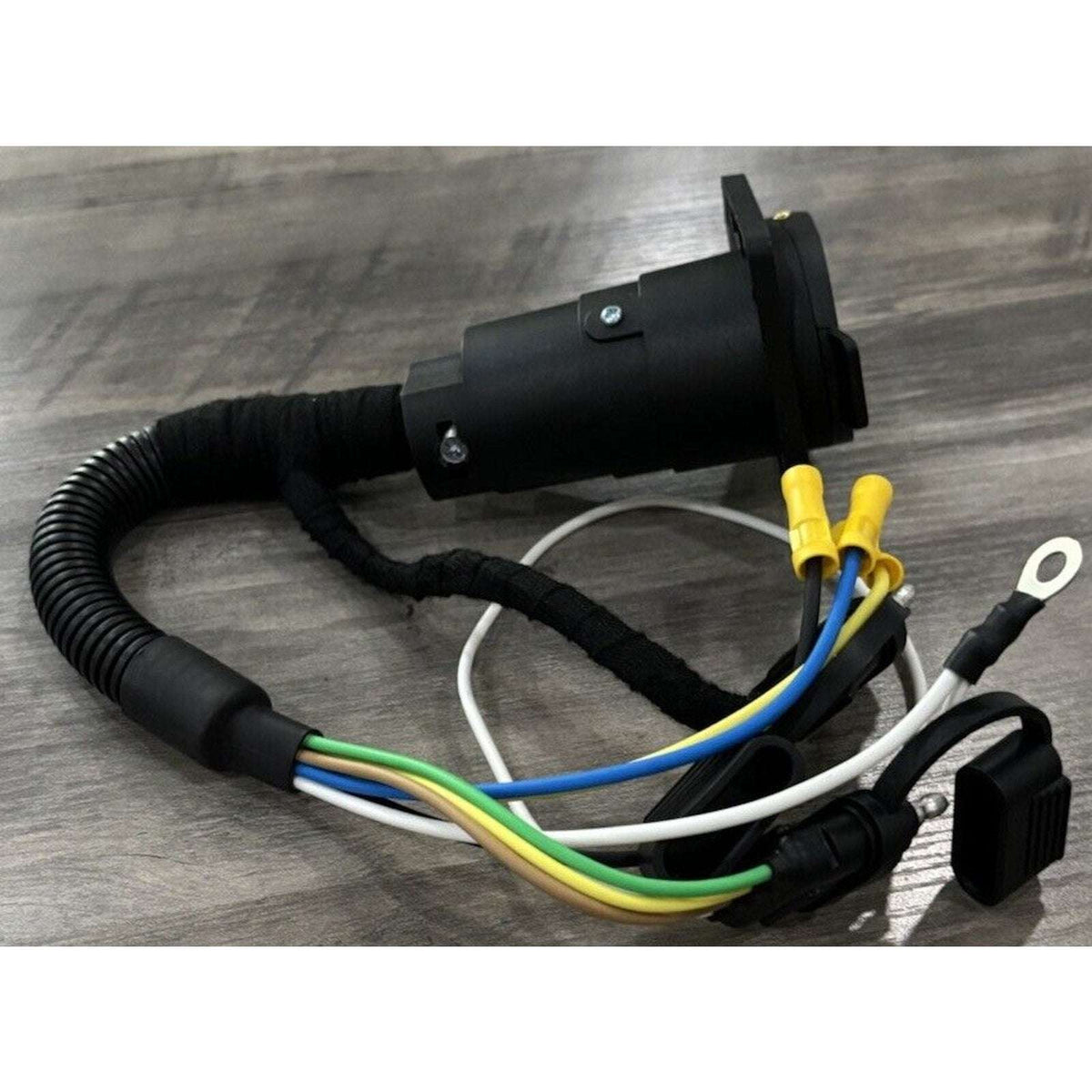 Multi-Tow 4-Way Flat to 7-Way RV Blade & 4-Way Flat Trailer Wiring Adapter Kit