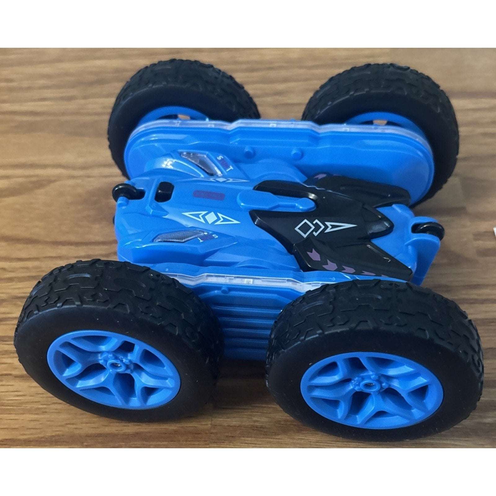 4WD Stunt RC Car Double-Sided 360° Rotating Drift Remote Control Truck w/ Lights