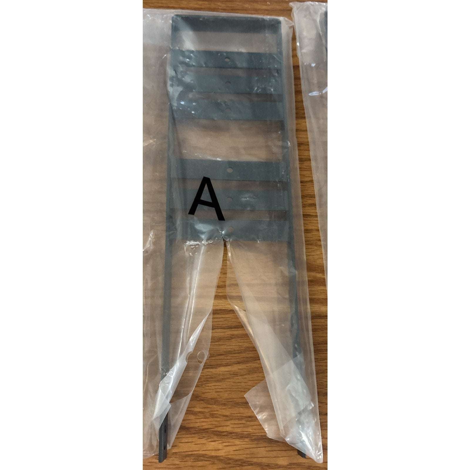 Dyson Sturdy Vacuum & Attachment Stand Holder Organizer Space Saver V8 V15 DC58+