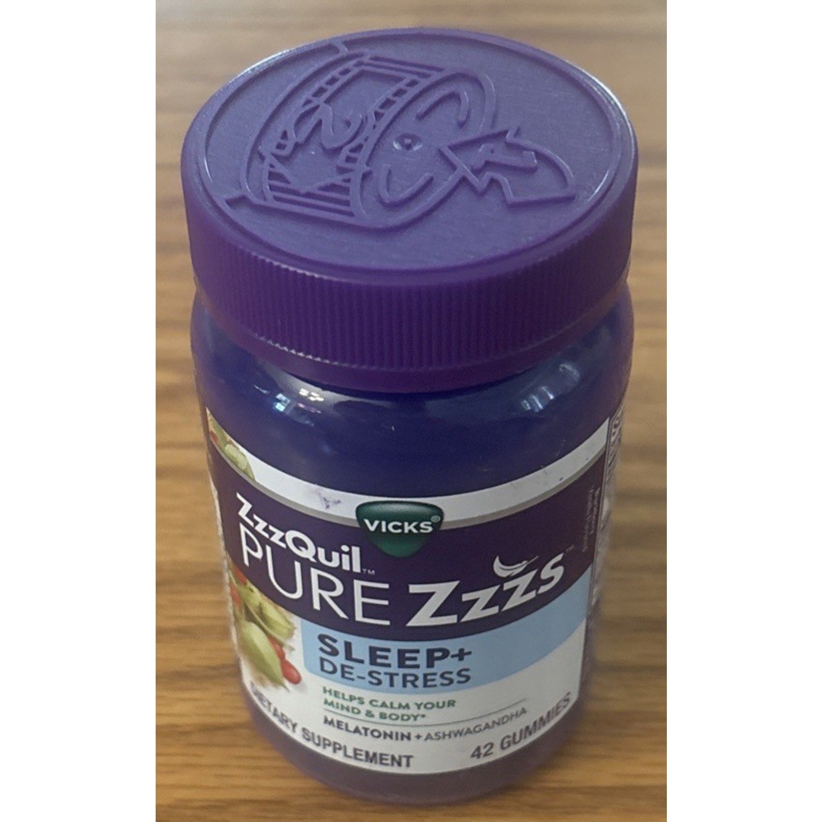 ZzzQuil PURE Zzzs De-Stress Gummies Ashwagandha + Melatonin 42ct EXP 02/2027
