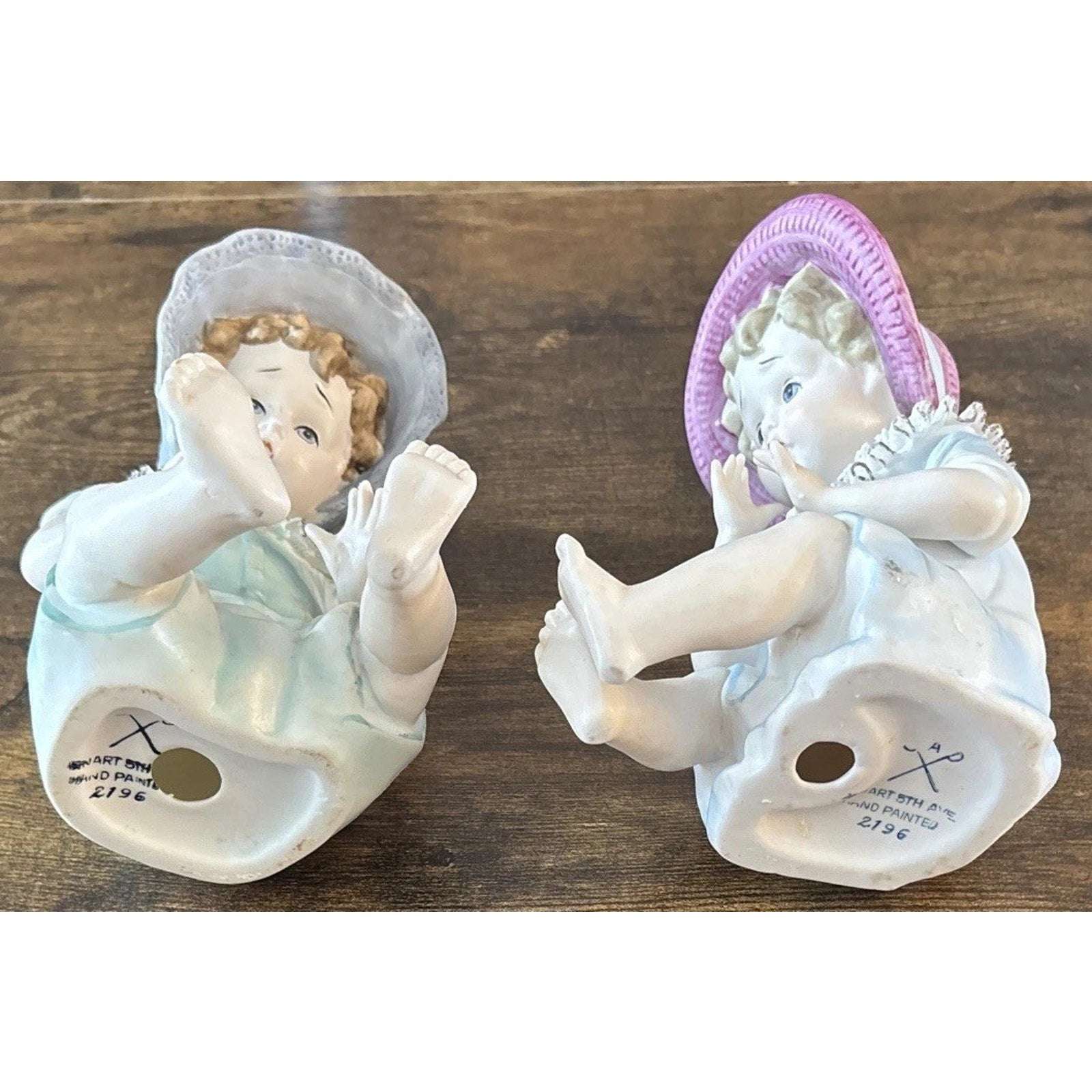 Vintage Arnart BISQUE PORCELAIN PIANO BABIES FIGURINES BOY & GIRL HAND PAINTED