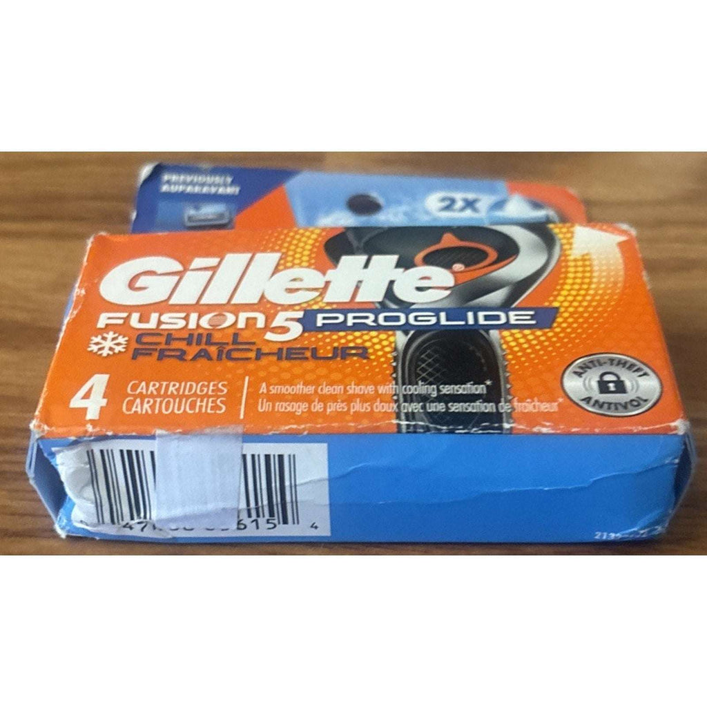 Gillette Fusion5 PROGLIDE Chill Fraicheur 4 Cartridges NEW SEALED/Damaged Box