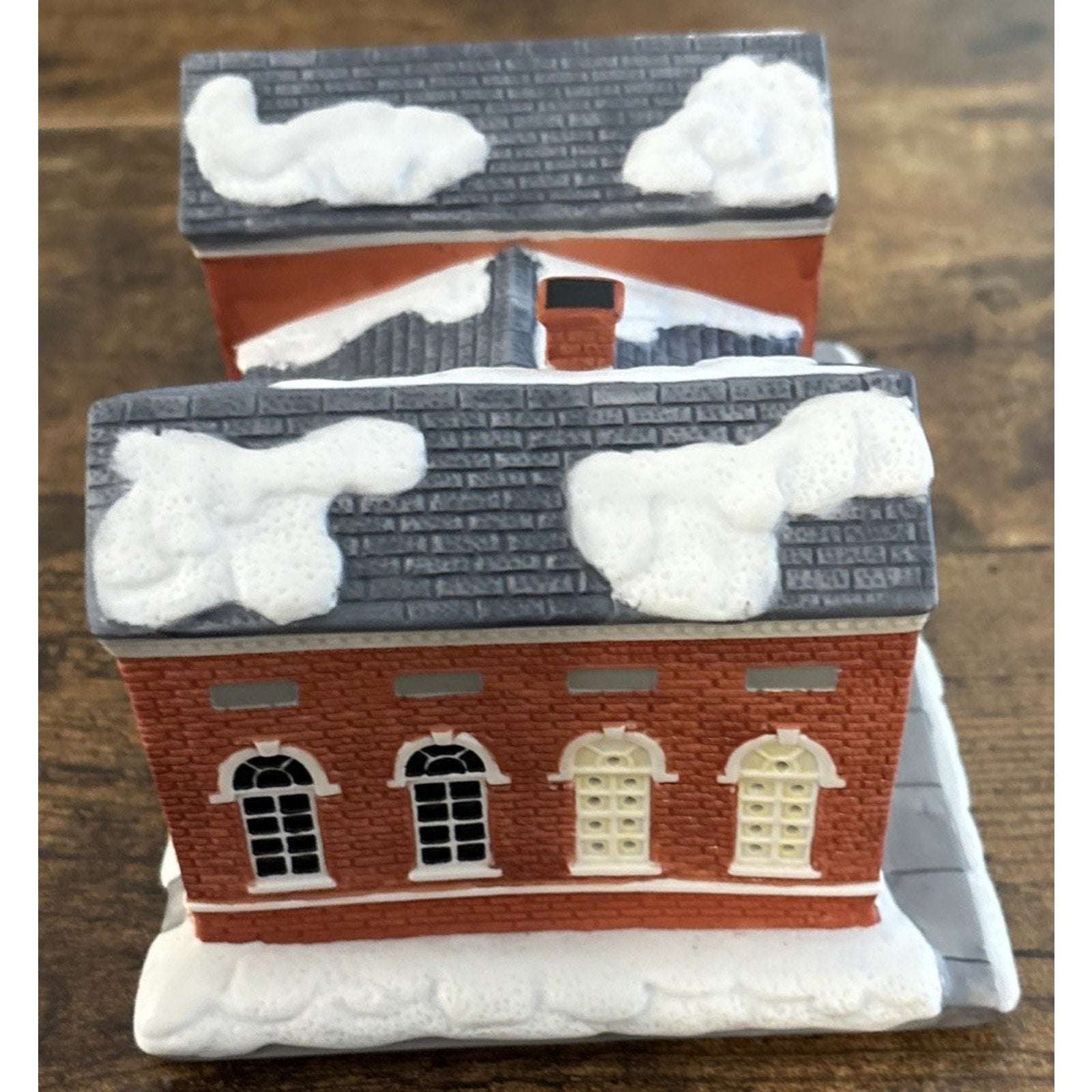 Hawthorne Rockwell's Christmas in Stockbridge "The Library" 3303 B w/ Light Kit