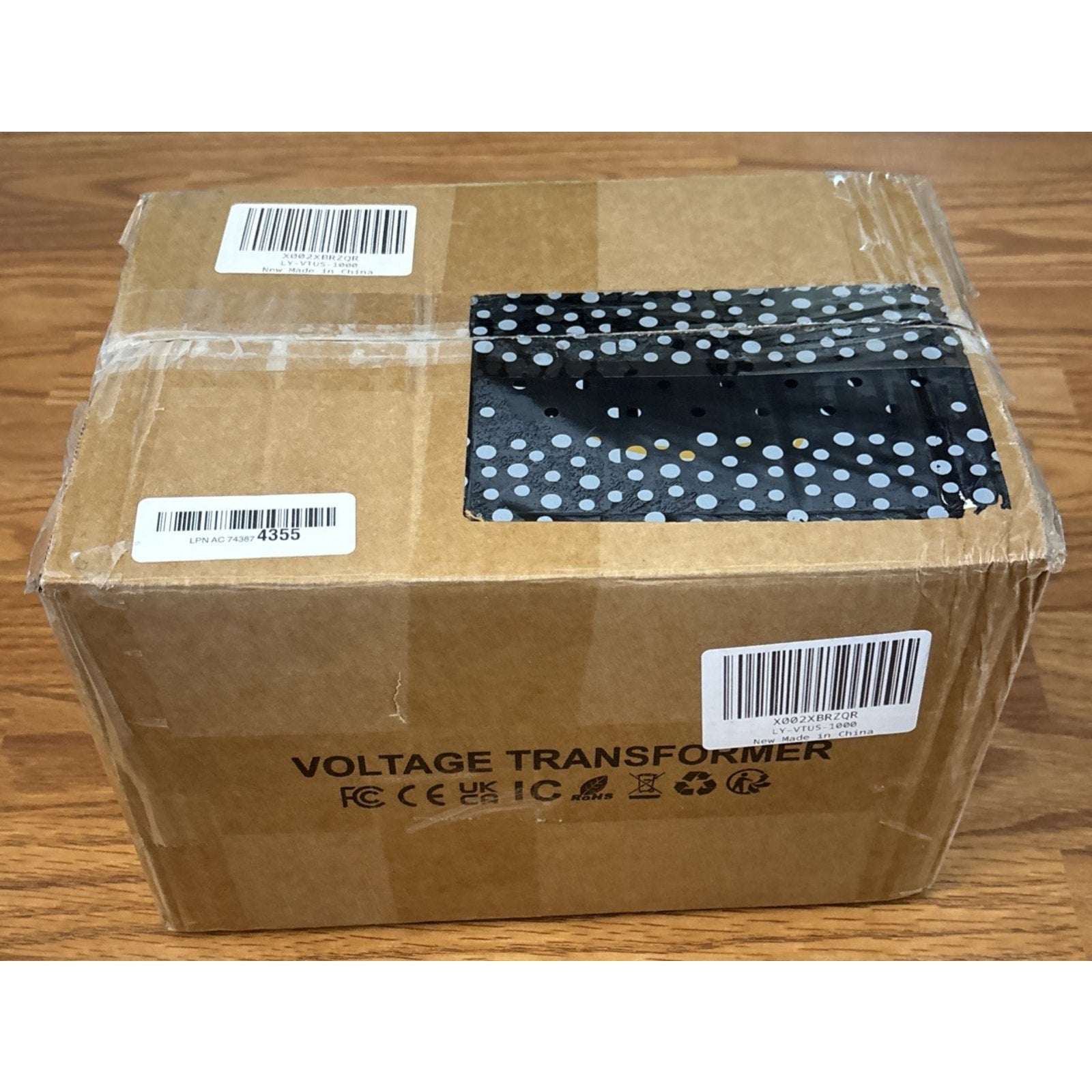 Voltage Transformer Converter 1000 Watt Step Up/Down 110V-120V ↔ 220V-240V 4 Out