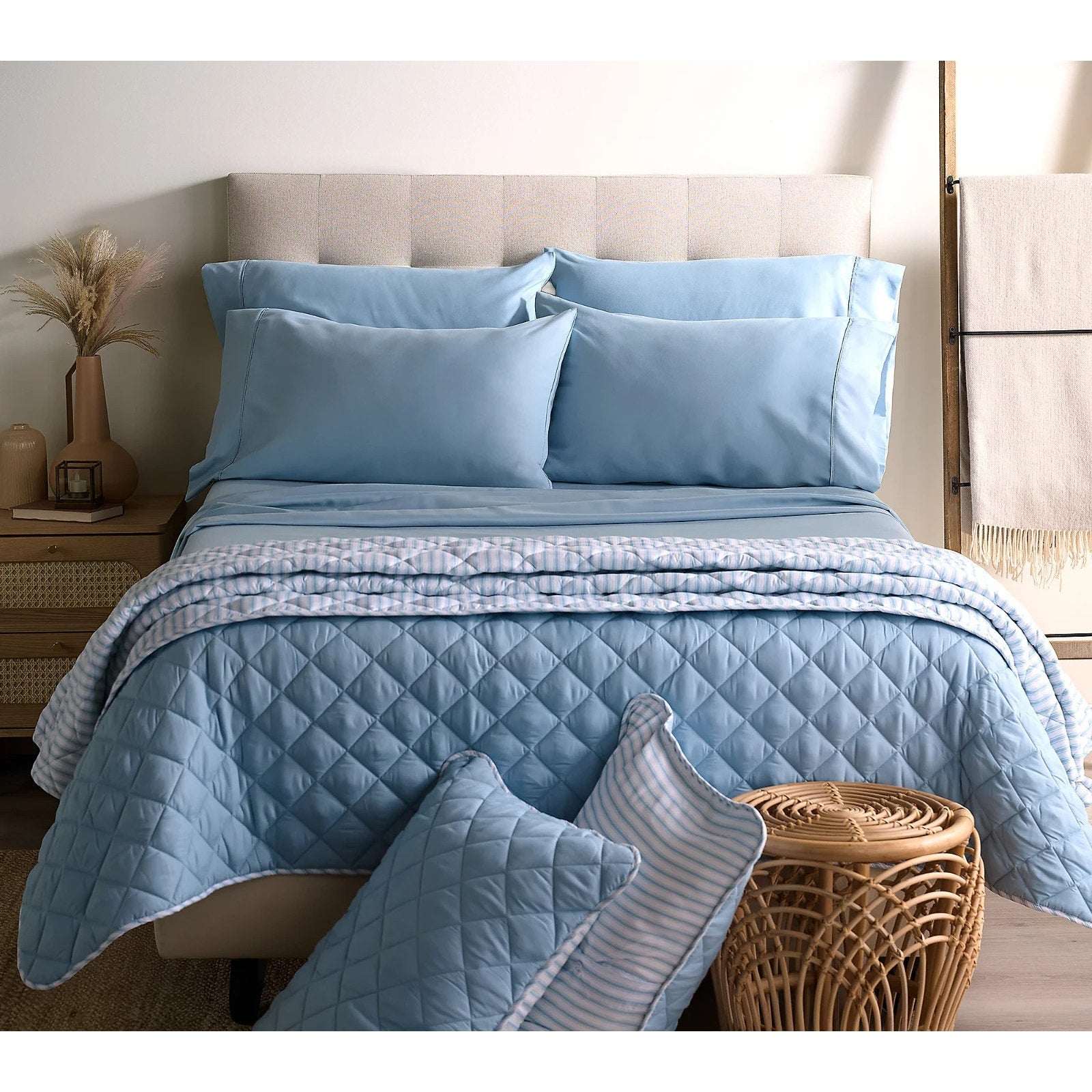 2 Complete Home Reflections Double Brushed Queen Sheet Sets +Extra Cases - Blue