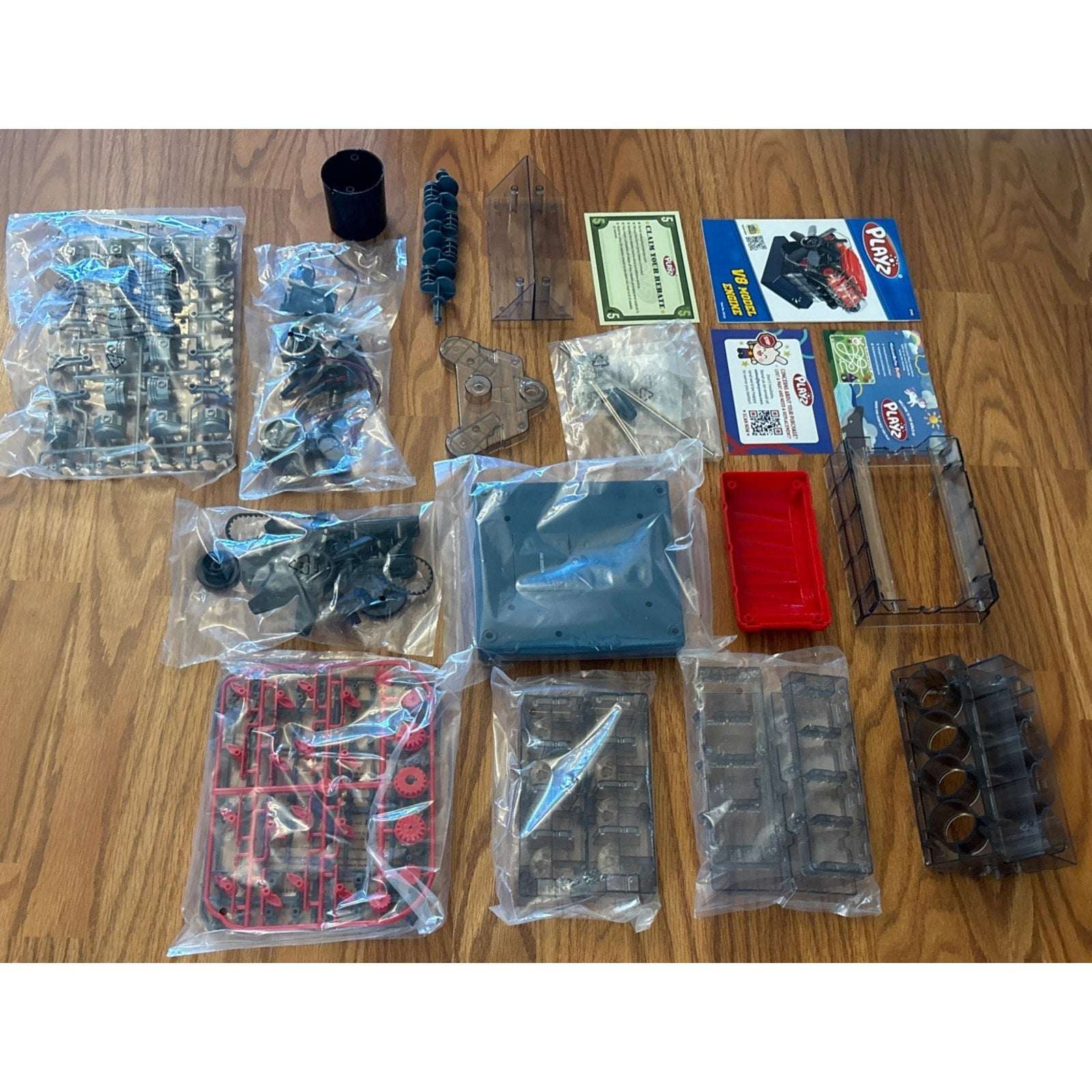Playz STEM V8 Combustion Engine Model Kit That Runs - Build Your Own - 270Pcs