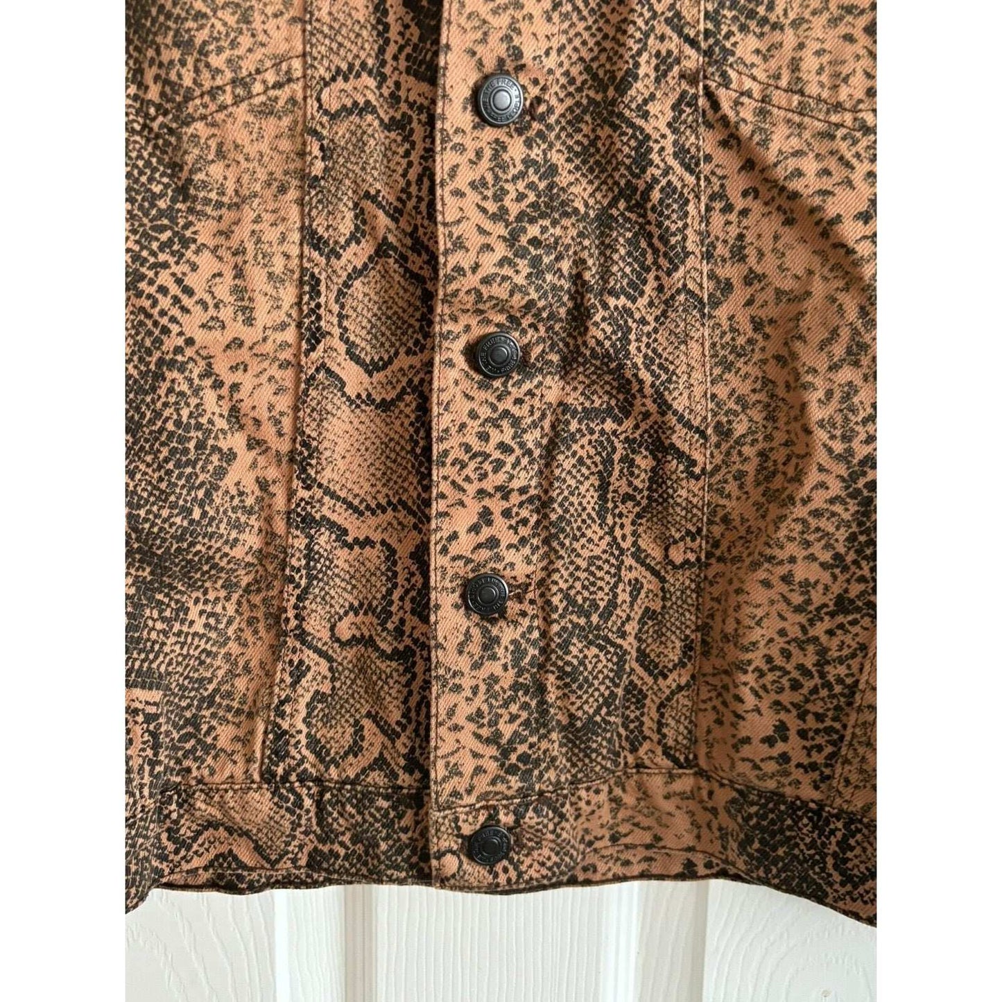 Free People Trucker Brown Snake Print Denim Jacket Size M Medium