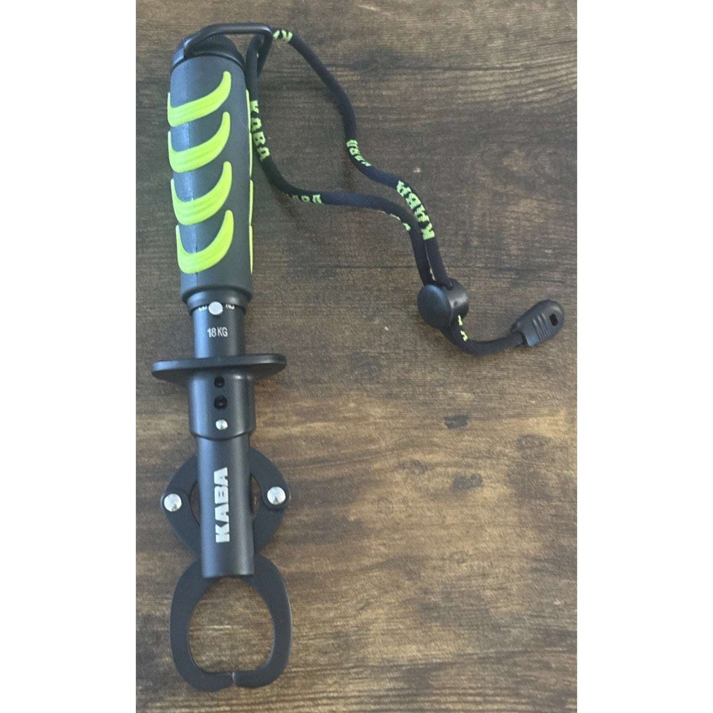 Fish Lip Gripper with 40lb Scale Professional Fishing Tool Lip Grabber Holder