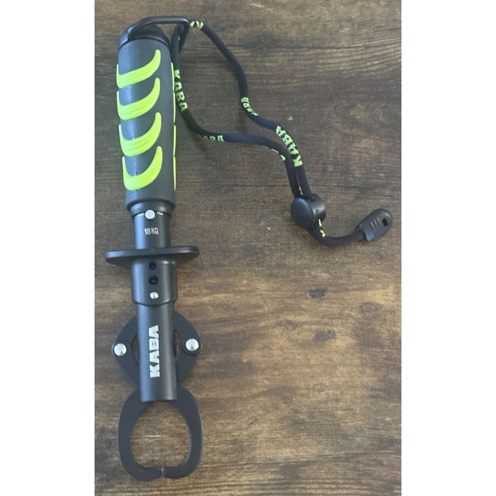 Fish Lip Gripper with 40lb Scale Professional Fishing Tool Lip Grabber Holder