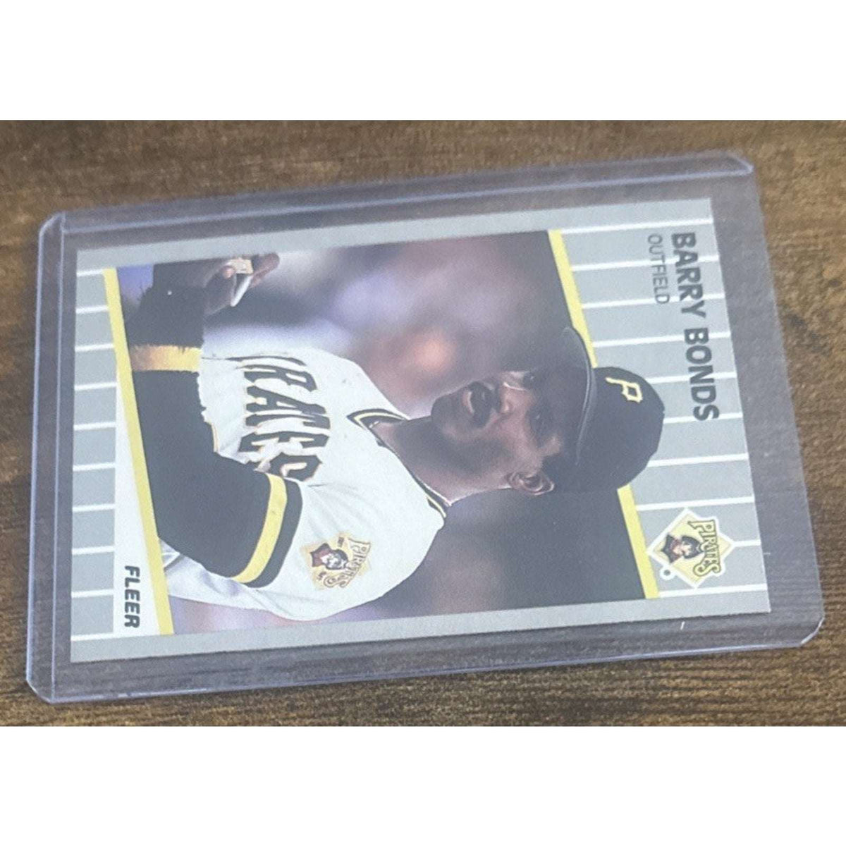 1989 FLEER #202 BARRY BONDS - PIRATES - From Pack to Sleeve - MLB Baseball