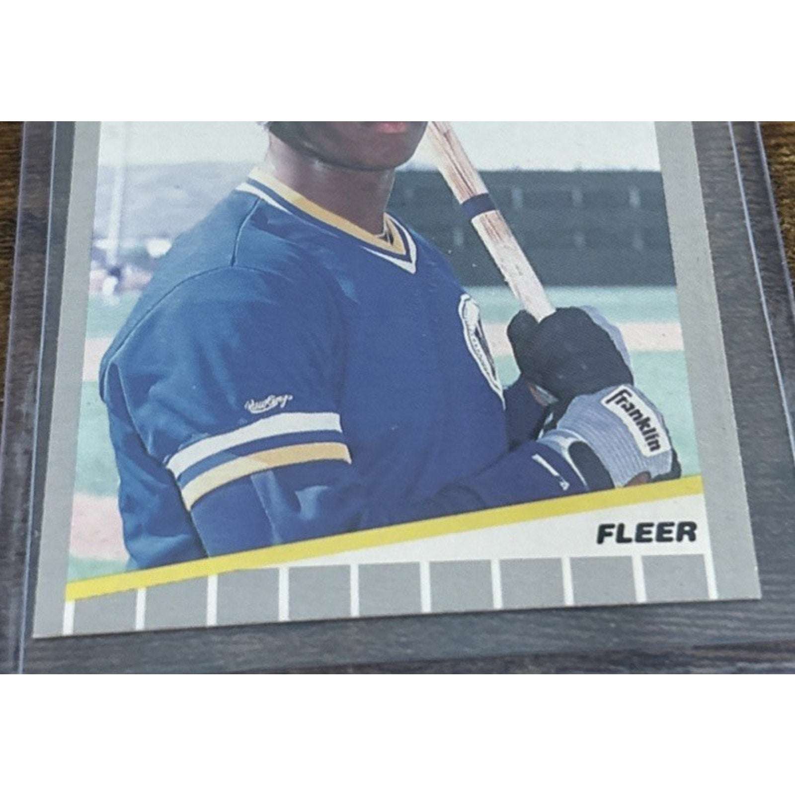 1989 FLEER MLB #548 KEN GRIFFEY JR - RC Rookie Card - Marniners - Pack to Sleeve