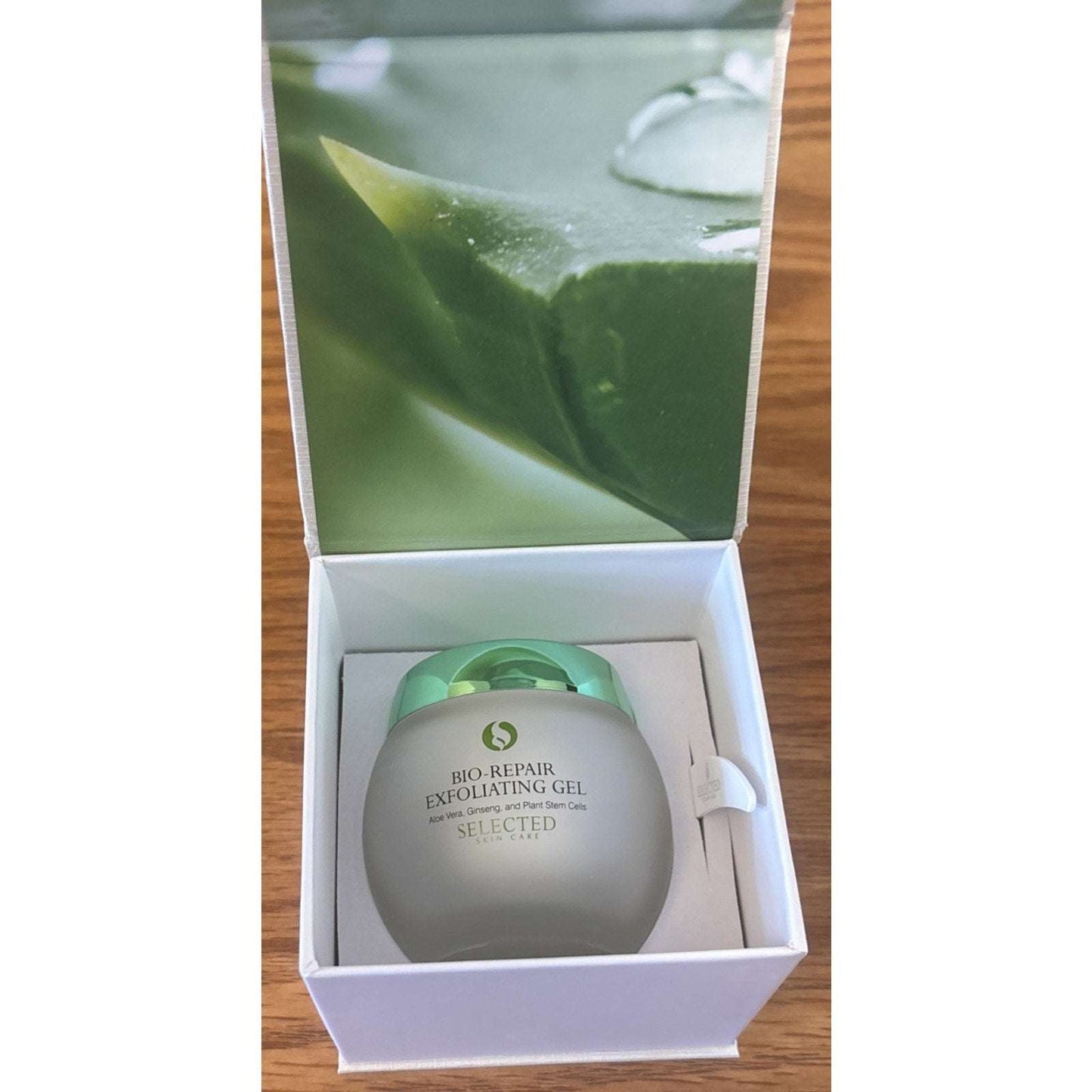 Selected Skin Care Bio Repair Exfoliating Gel w/ Aloe Vera, Ginseng & Plant Cell