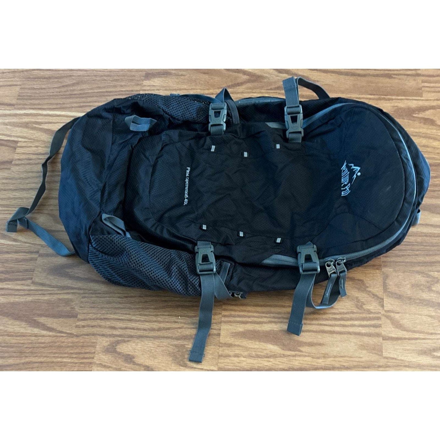 HIKING BACKPACK Lightweight Travel Daypack Black 40L VENTURE PAL Field Operation