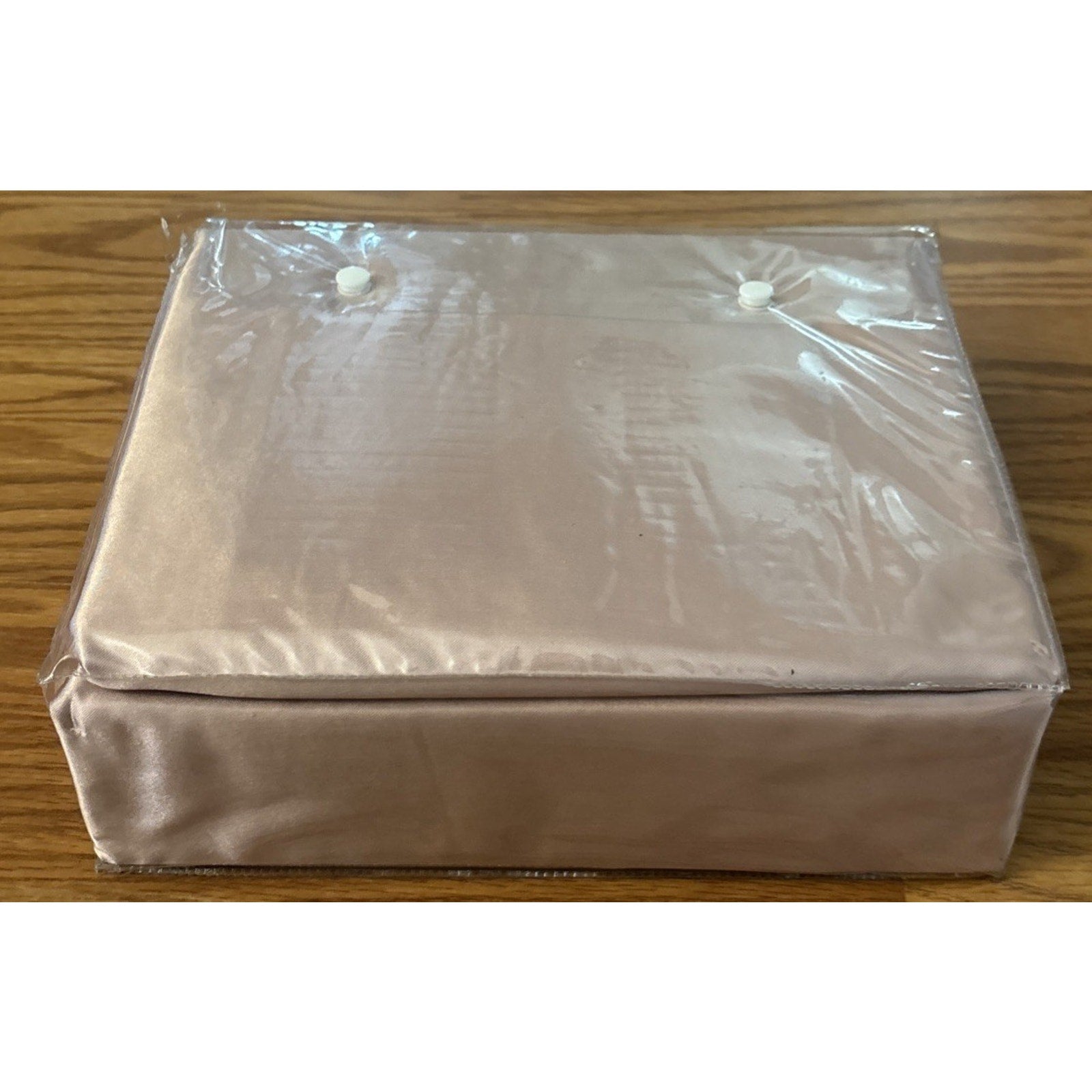 Madison Park 6PC Satin Cal King Sheet Set in Blush Pink GREAT for Skin & Hair