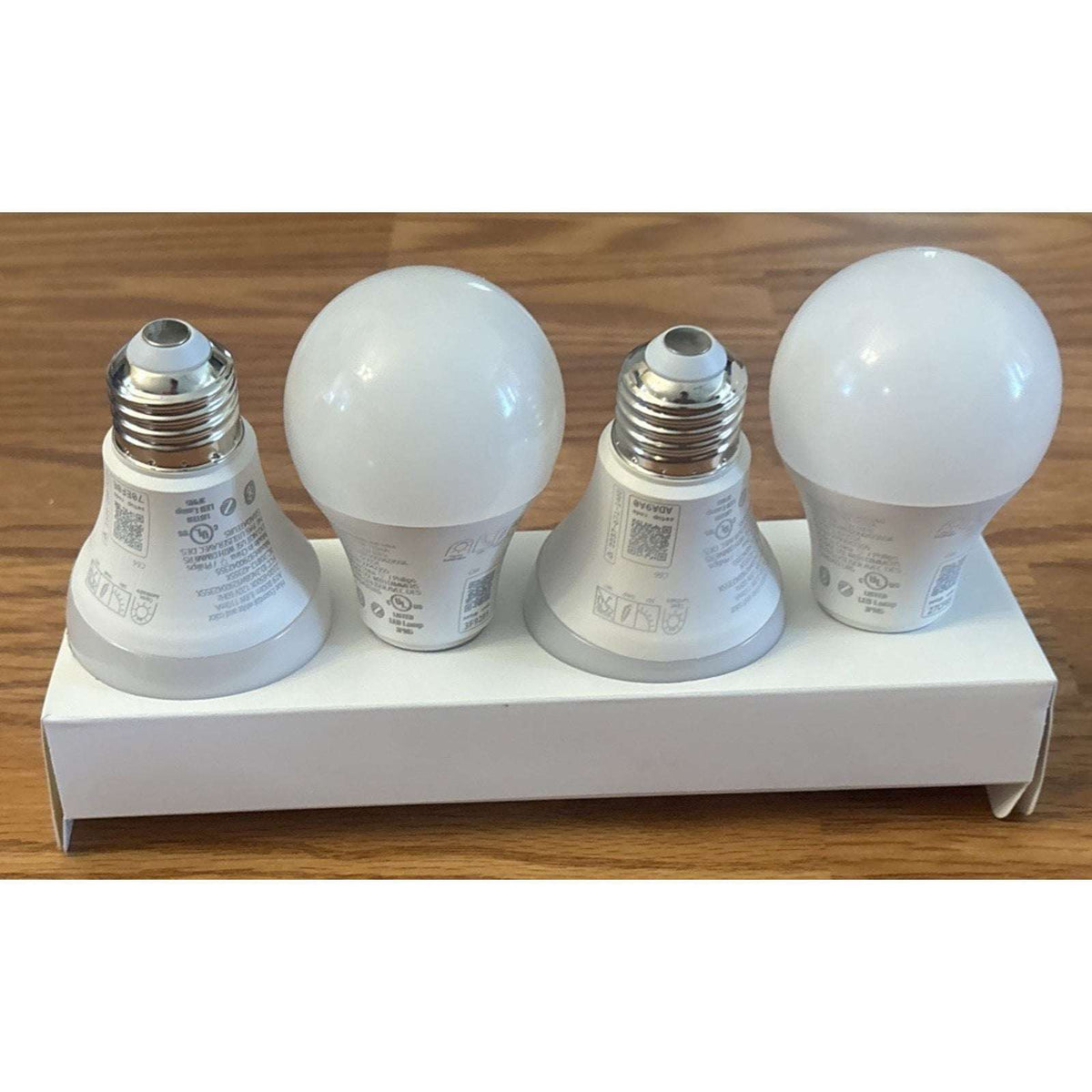4PK Philips Hue Essential A19 E26 Smart Bulb 800lm 8.8W White & Color Ambiance