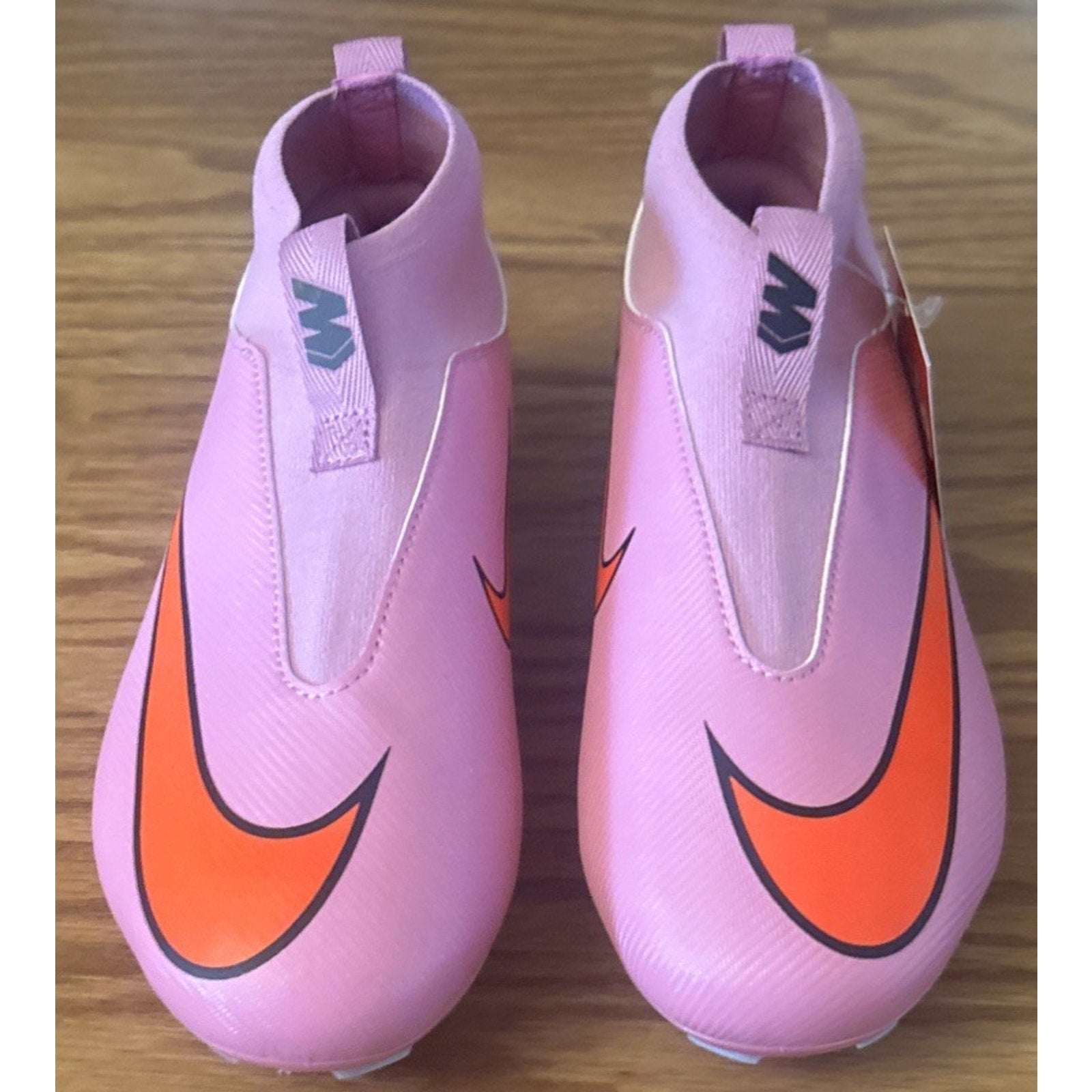Nike Jr Zoom Superfly 10 Academy FGMG Magic Flamingo Black Size 3.5Y Cleats