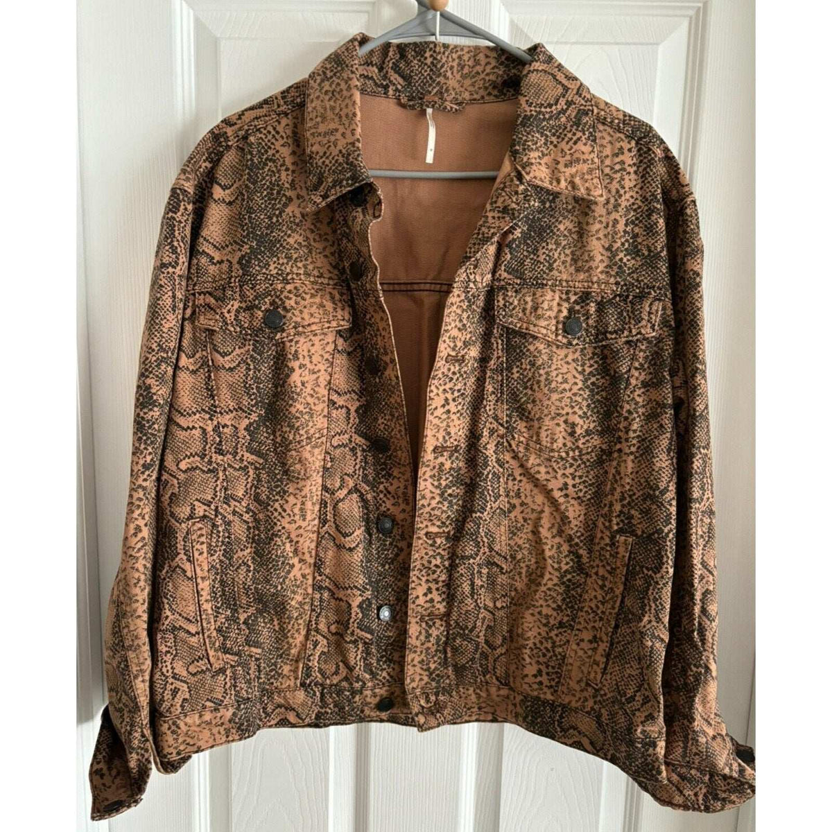 Free People Trucker Brown Snake Print Denim Jacket Size M Medium