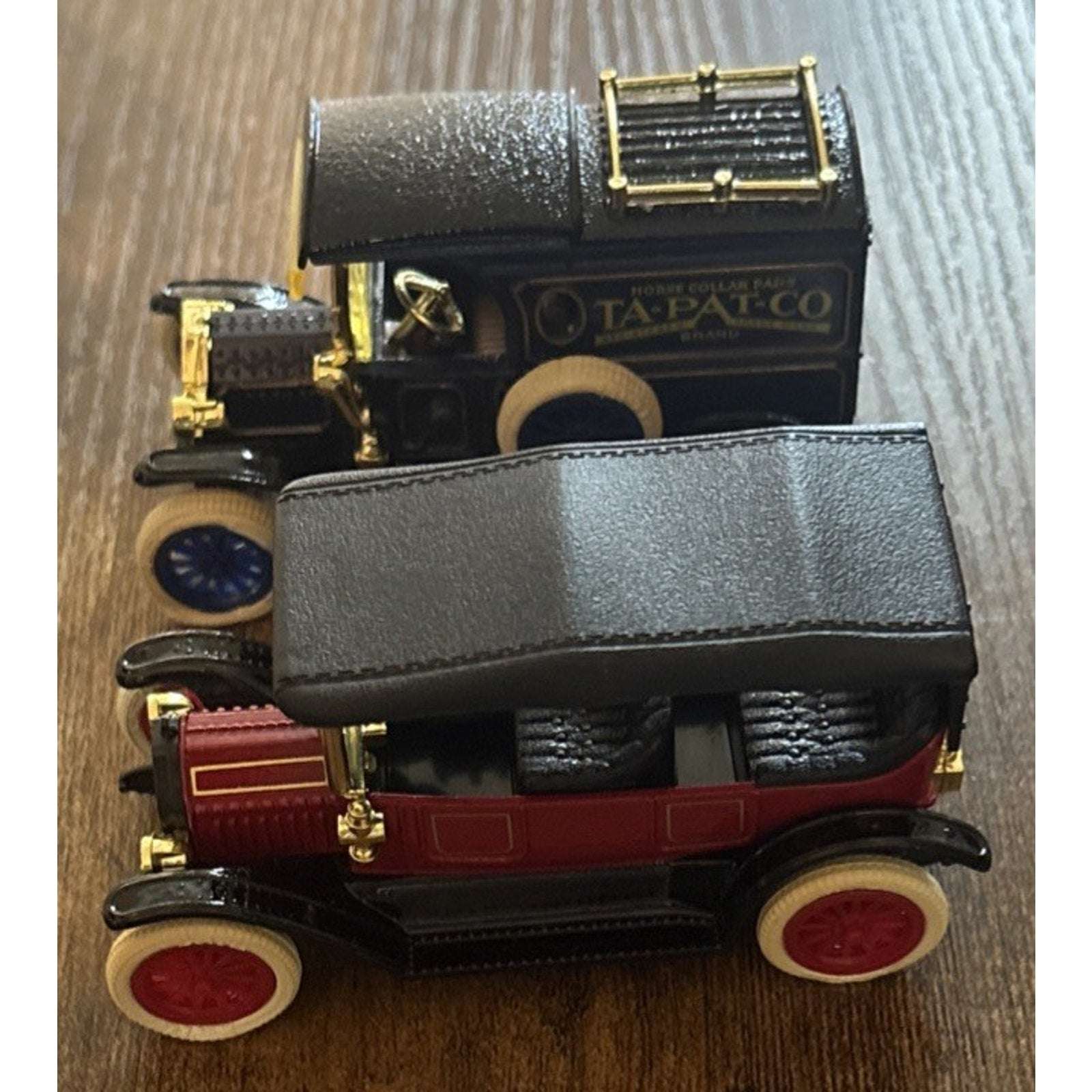 2 x ERTL Vtg VEHICLES 1/43 1912 BUICK Model 35 & 1913 Ford MODEL T VAN TA-PAT-CO