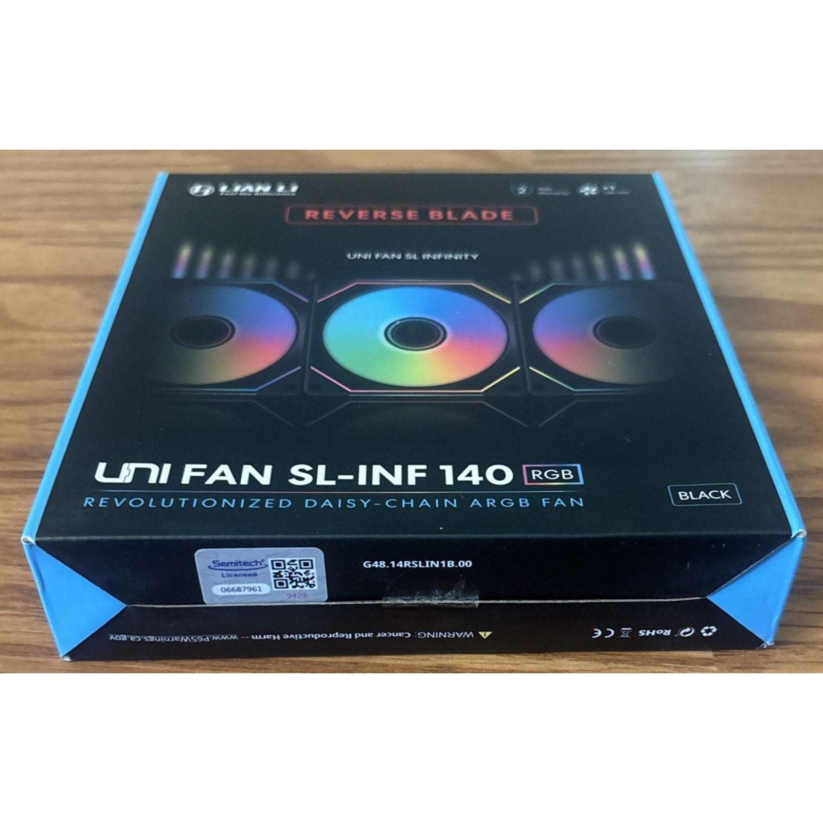 LIAN Li UNI FAN SL-INF 140mm RGB Reverse Blade Case Fan Black Daisy-Chain ARGB