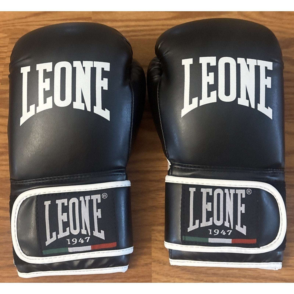 LEONE 1947 10oz Flash Training/Bag Gloves for Bag Work Fitness MMA GN083 Black
