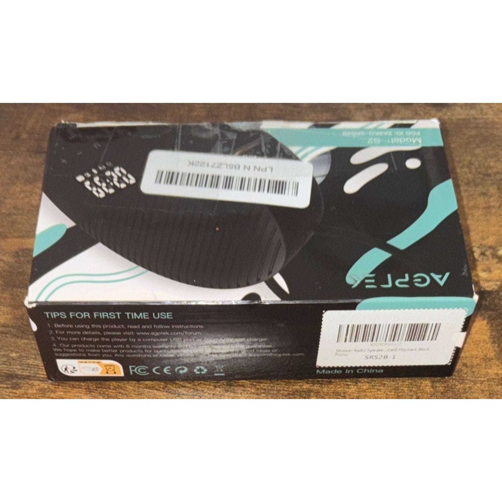 AGPTEK Bluetooth 5.0 Waterproof Wireless FM Radio Speaker Rechargeable Model S2