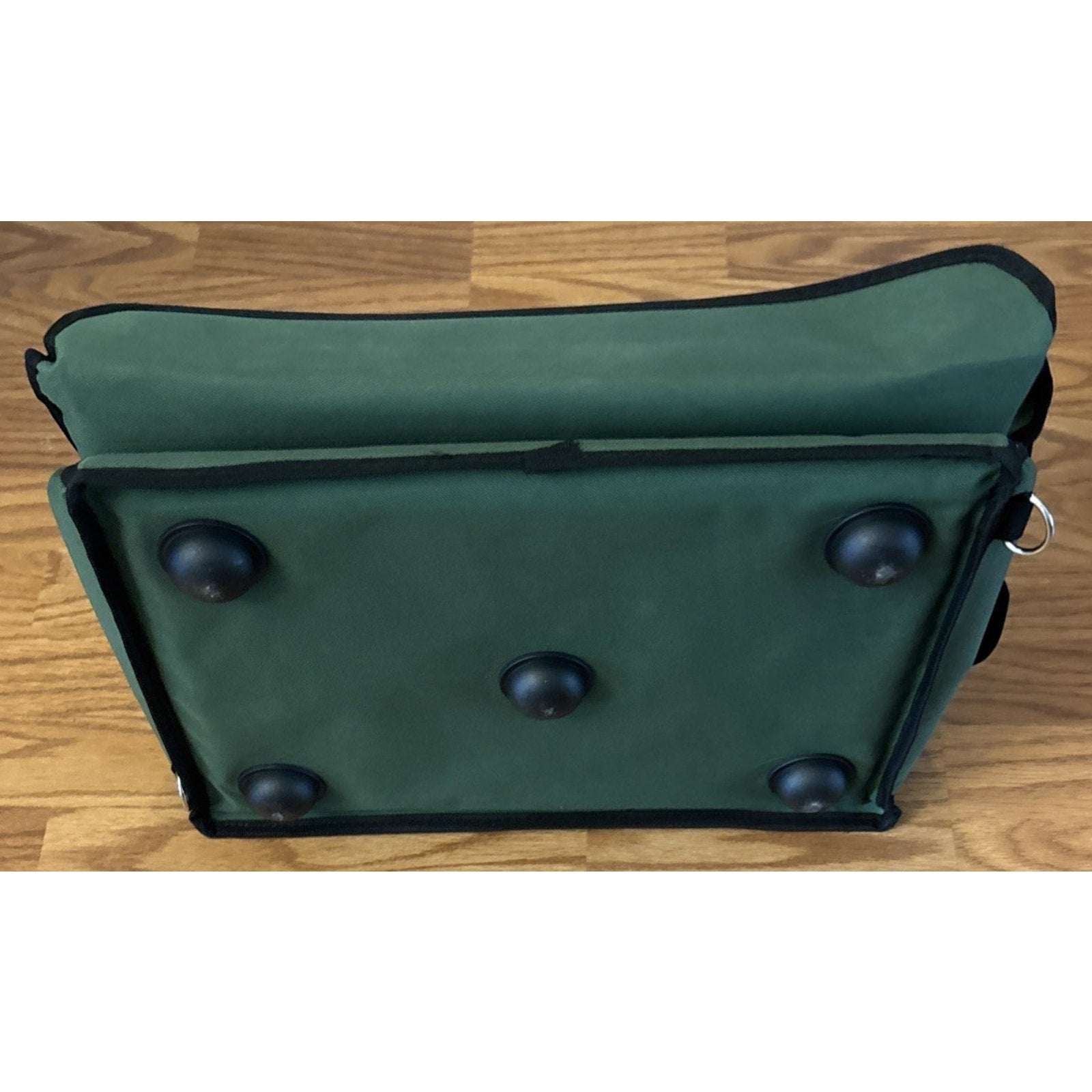 Outdoor Heated Cat House Weatherproof Winter Shelter w/ Escape Door, Heating Pad