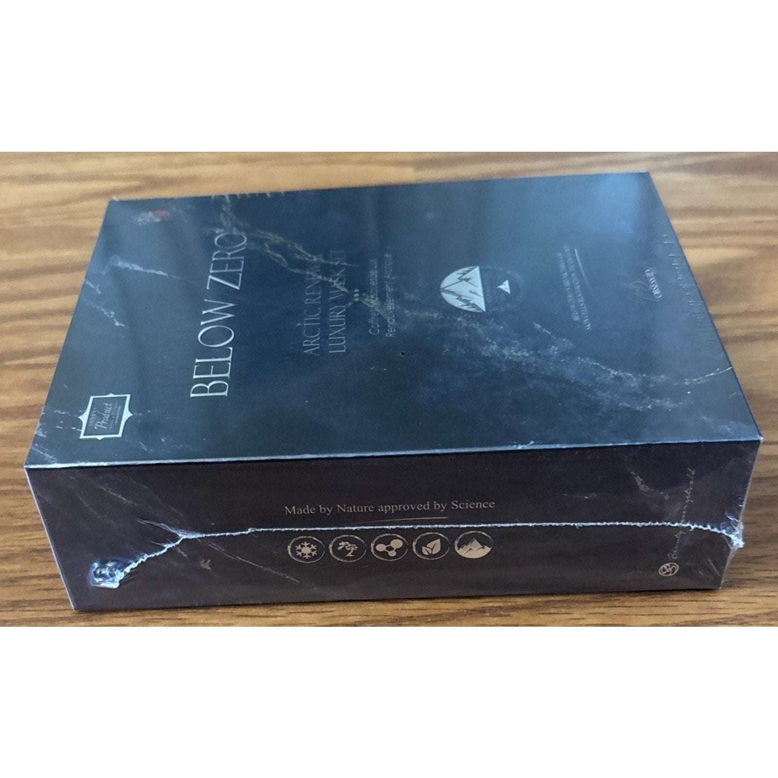 Below Zero Swiss Artic Renewal 6 Mask Set Hyaluronic, Vitamin C & Collagen $900