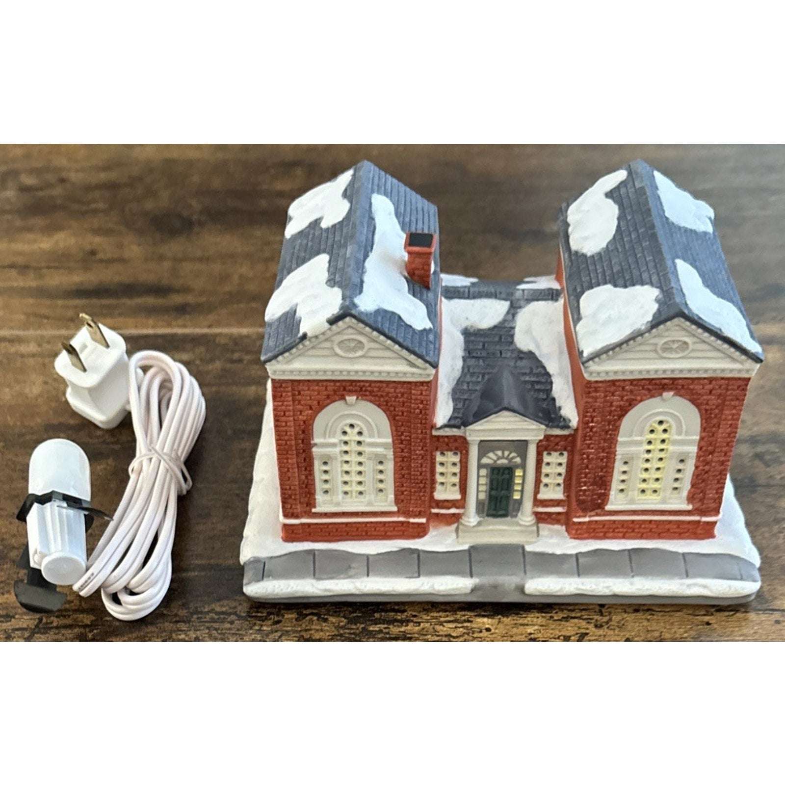 Hawthorne Rockwell's Christmas in Stockbridge "The Library" 3303 B w/ Light Kit