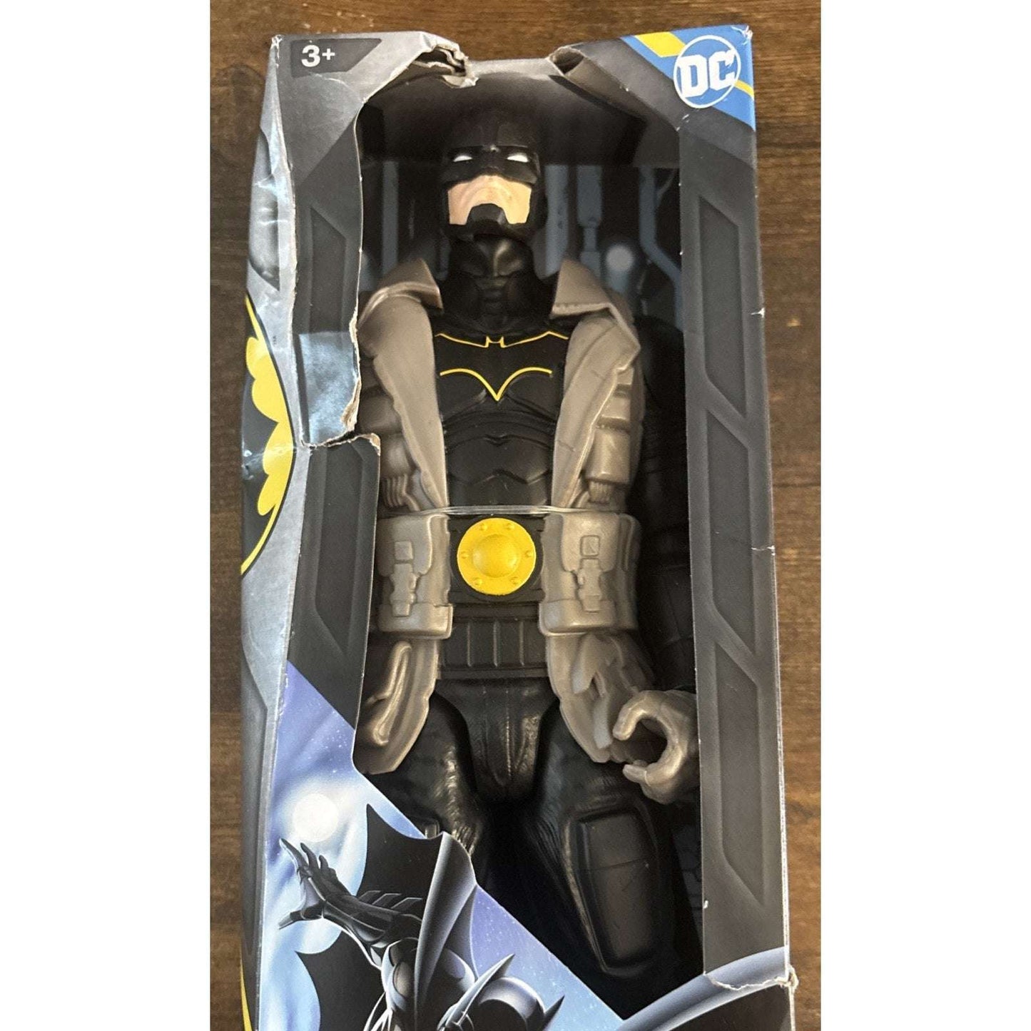 DC Comics 12" Batman Action Figure 2023 Spin Master New-Damaged Box
