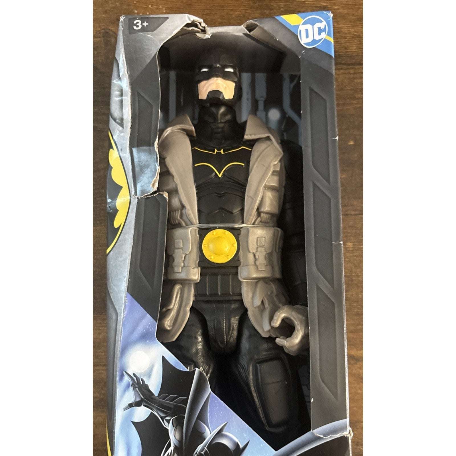 DC Comics 12" Batman Action Figure 2023 Spin Master New-Damaged Box