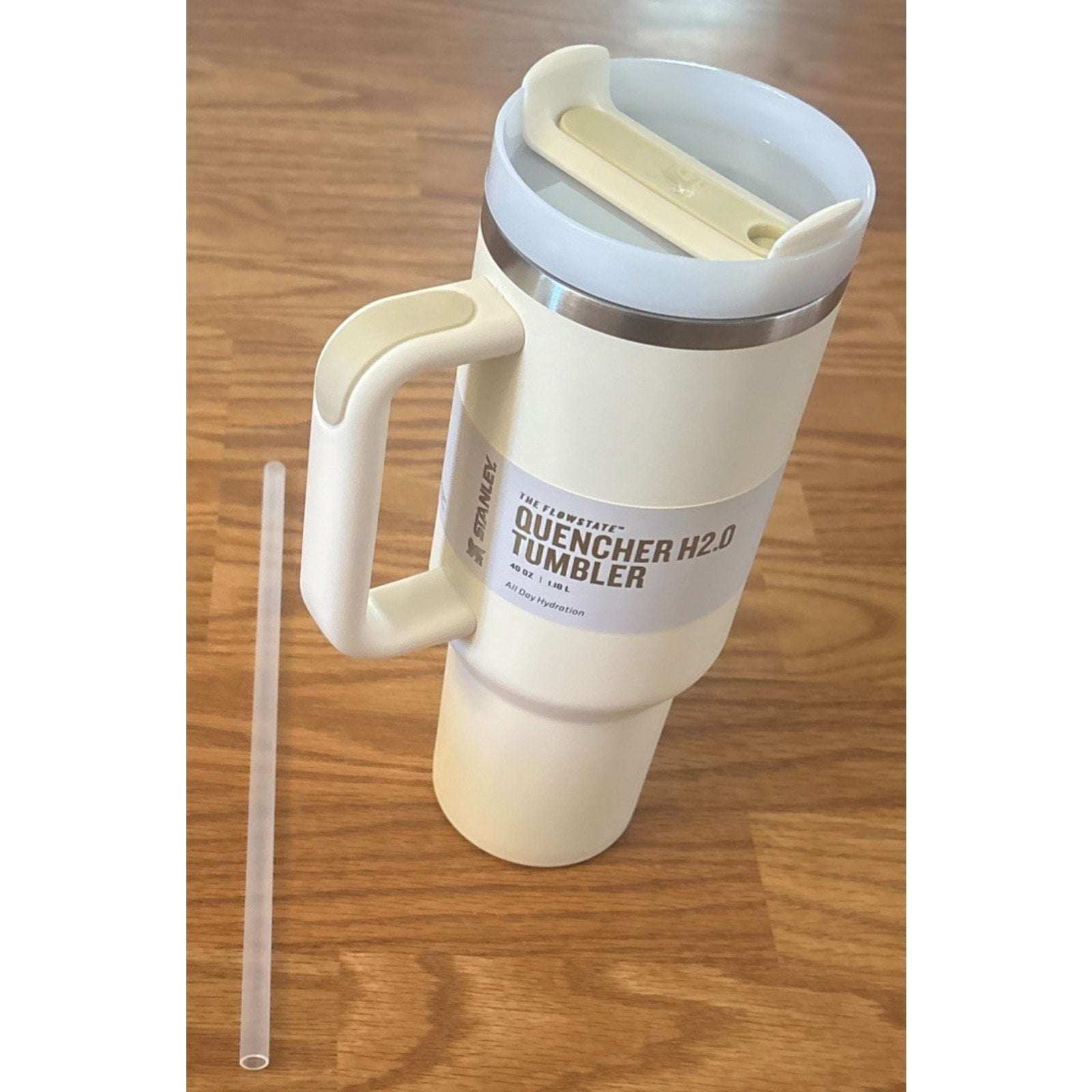 NEW Stanley Cup 40oz The Flowstate Tumbler Quencher H2.0 Cream w/ 3 Position Lid
