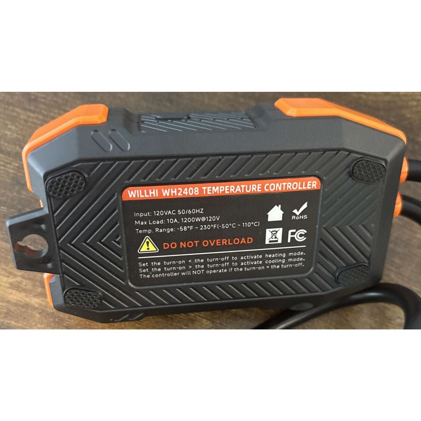 WH2408 Temperature Controller 10A 1200W Digital Thermostat Outlet Plug-In Switch