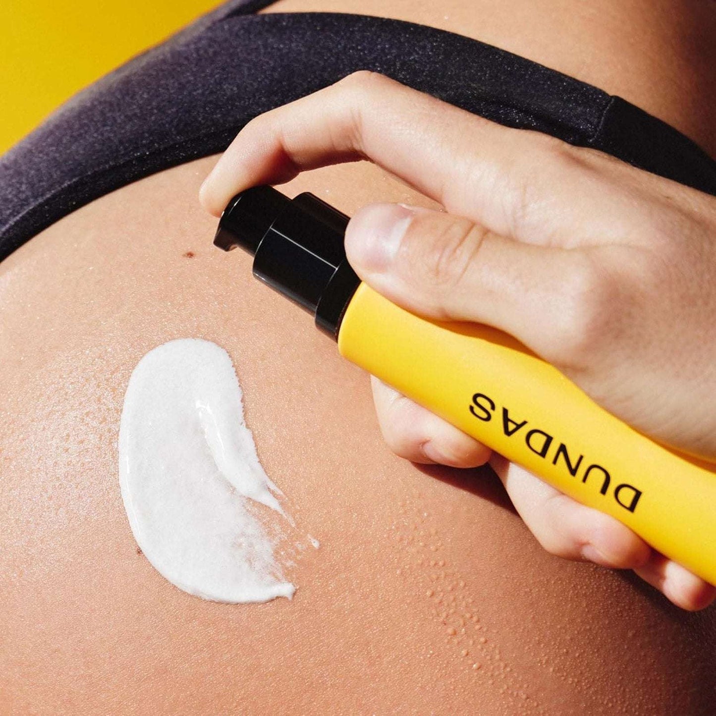 Dundas Hydratan Tinted Moisturizer Skin Tone Color Perfecting Bronzing Tanner