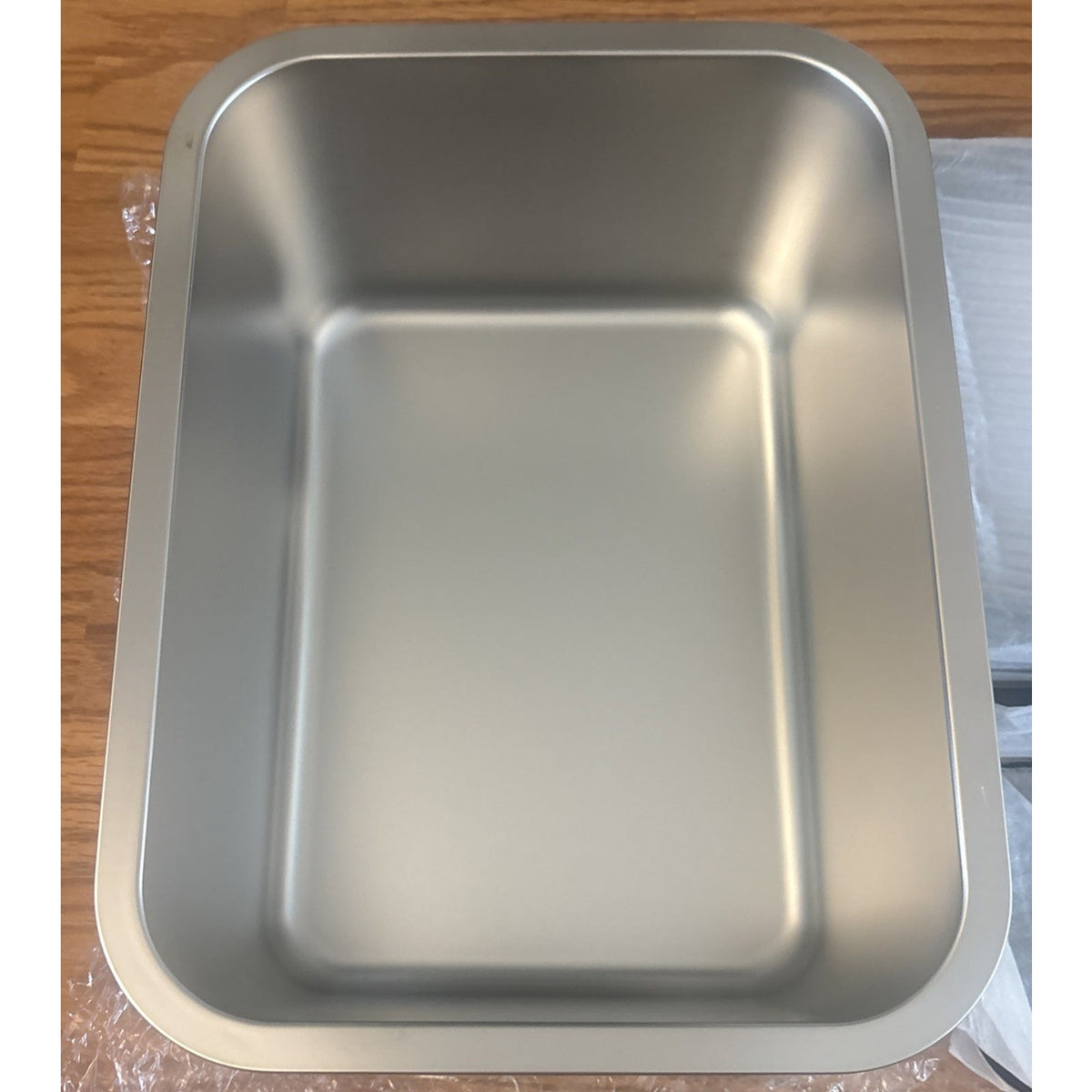 2.5 Gal Elevated Stainless Steel Water Bowl No-Spill Tip-Proof Stand for M/L Dog