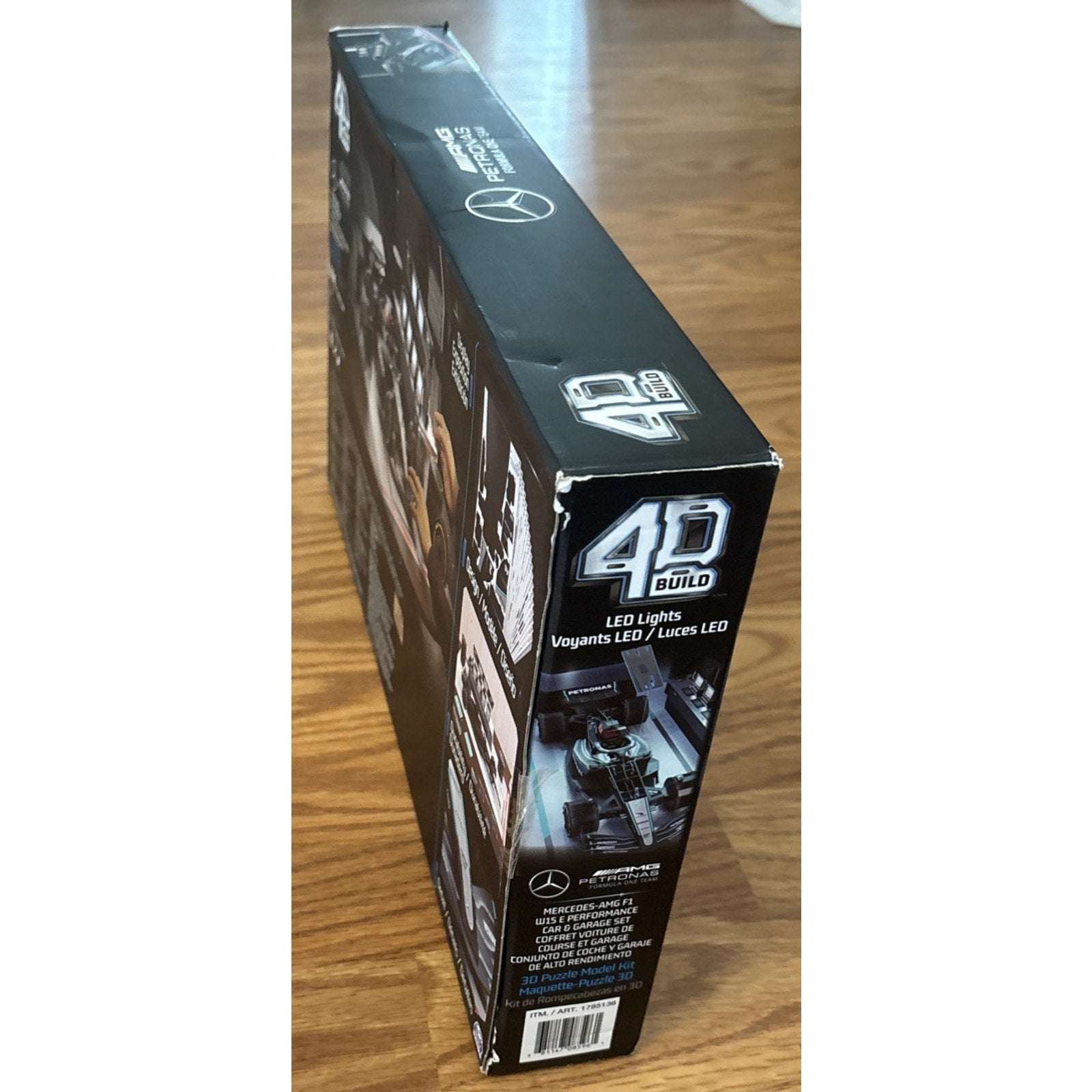 4D Build Mercedes AMG Petronas F1 W15 Garage Set 244Pc LED Lights New/Seale