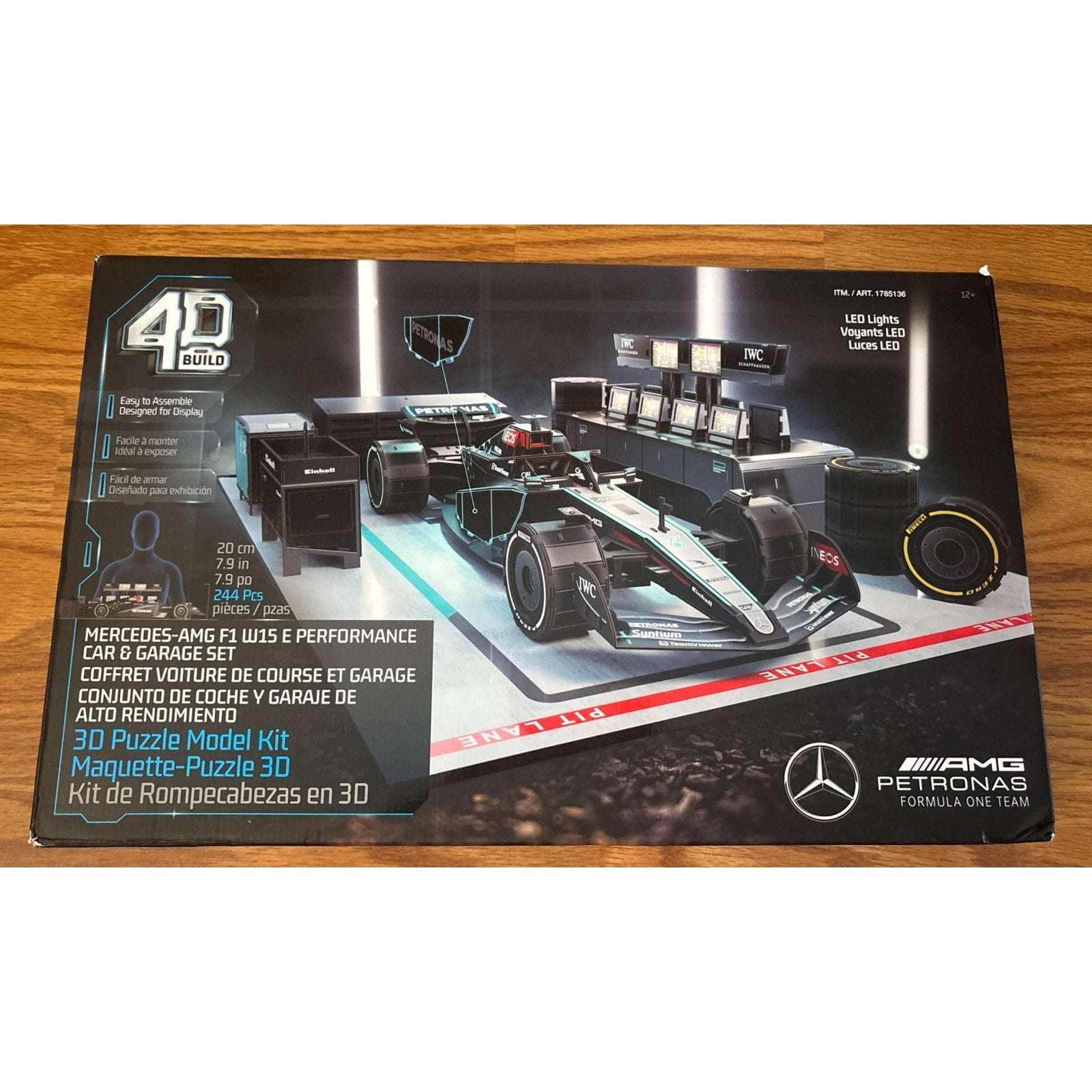 4D Build Mercedes AMG Petronas F1 W15 Garage Set 244Pc LED Lights New/Seale