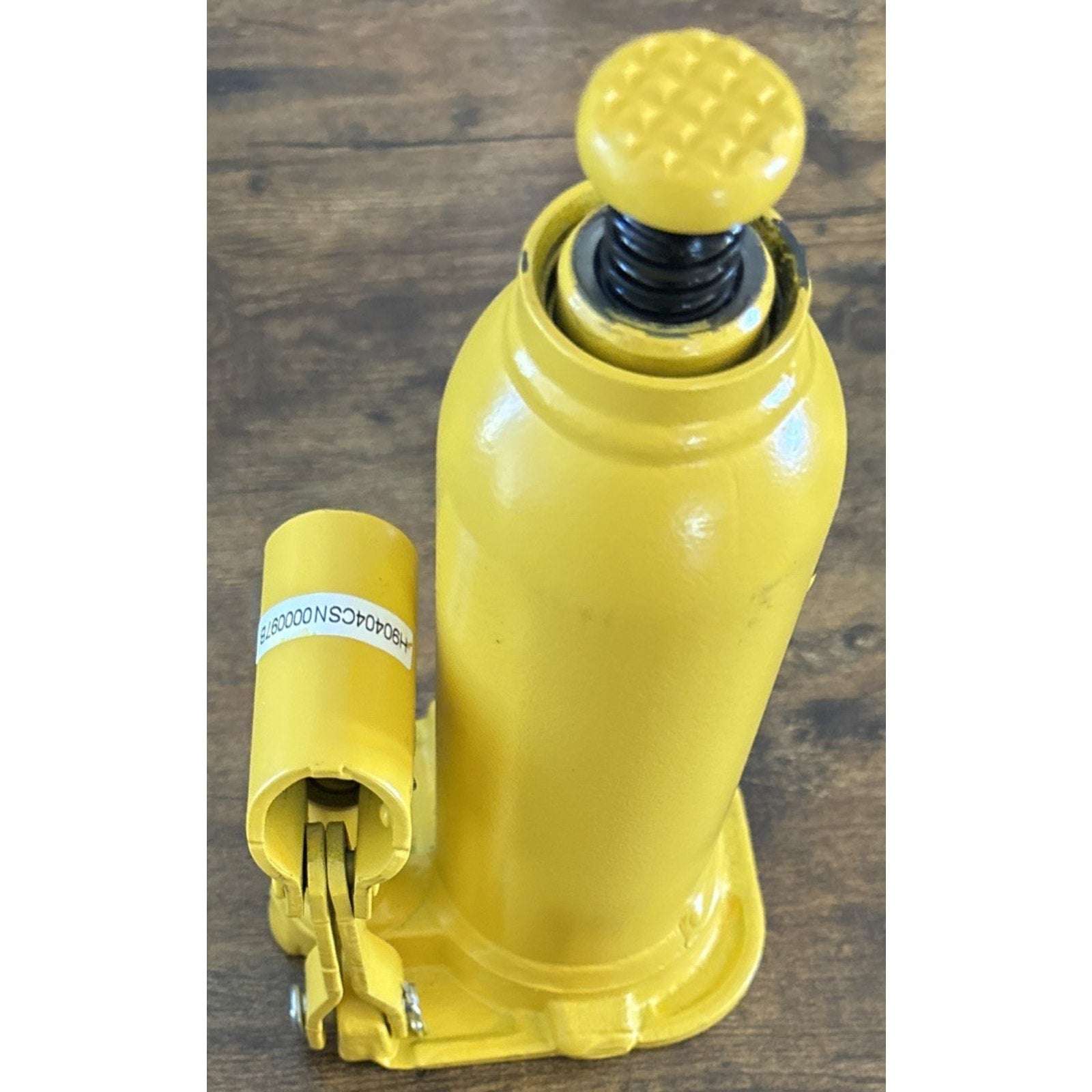 Torin 4Ton (8,000 LBs) Welded Bottle Jack, Yellow Jacket W/ Case, Safety Feature
