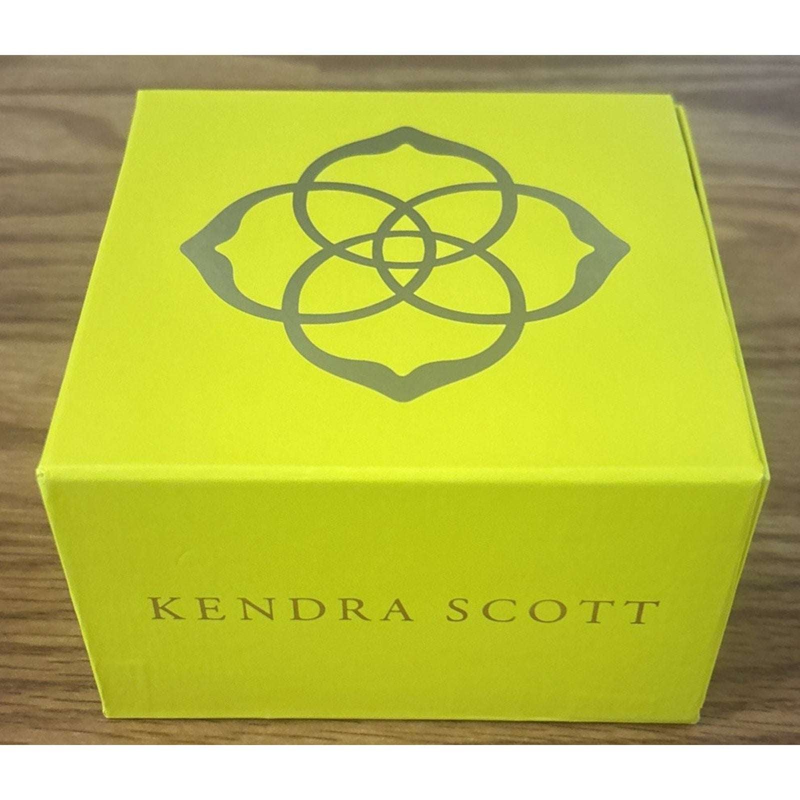 KENDRA SCOTT Elise Football Pendant Short Silver Necklace NEW in Box w/ Dust Bag