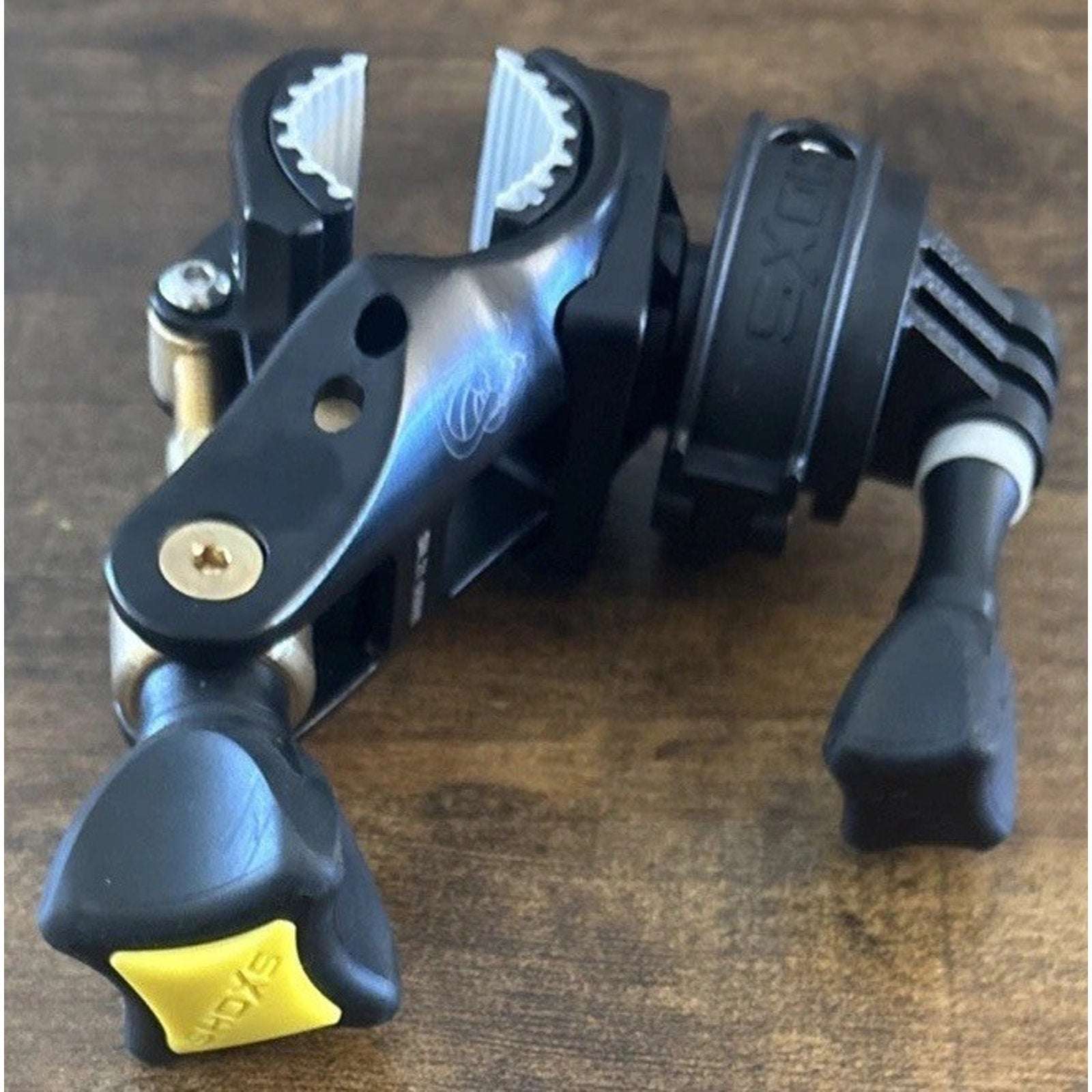 iSHOXS Cobra 360° Universal Action Cam Handlebar Roll Bar Mount Gopro DJI Osmo +