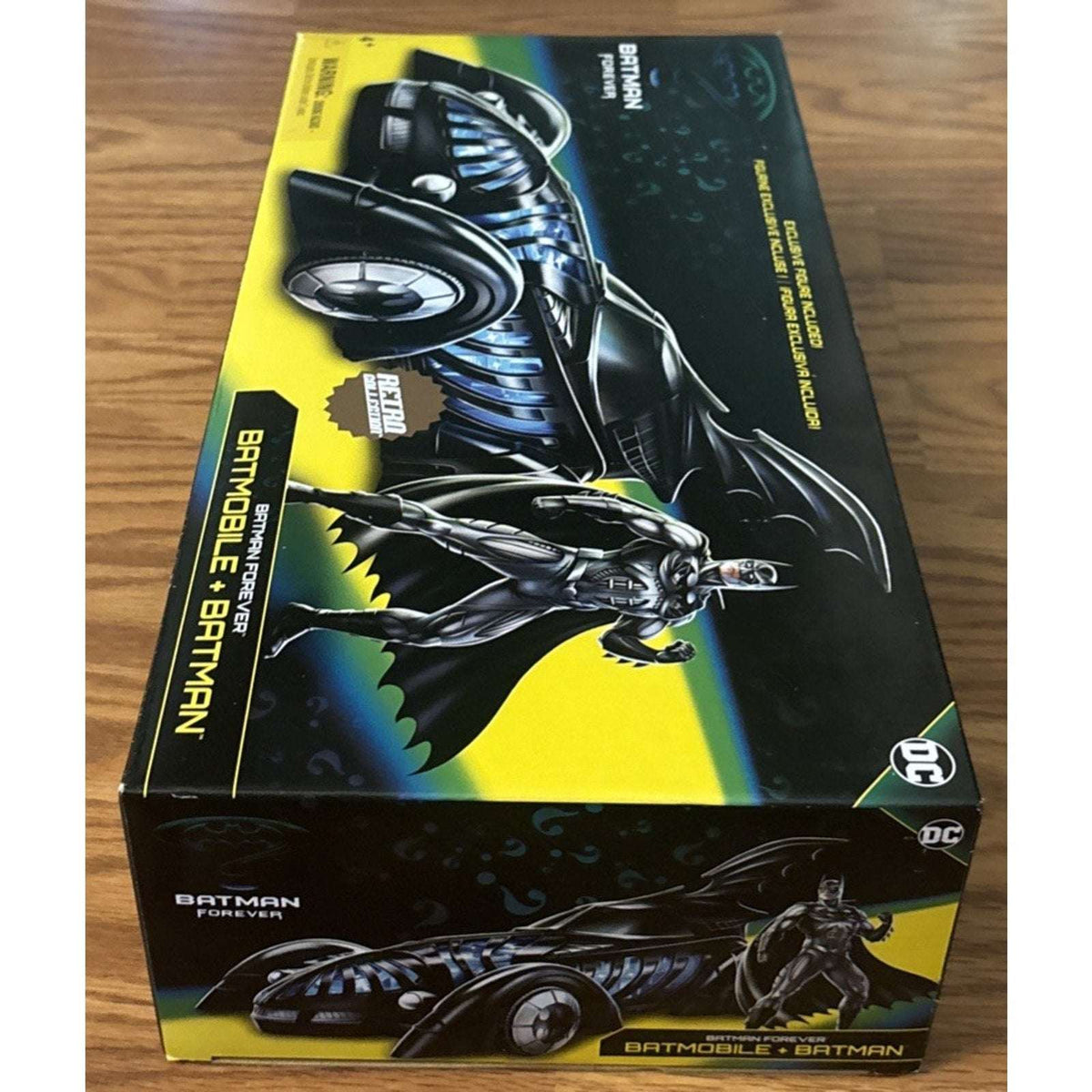 DC Comics Batman Forever Retro Collection Batmobile + Action Figure Spin Master