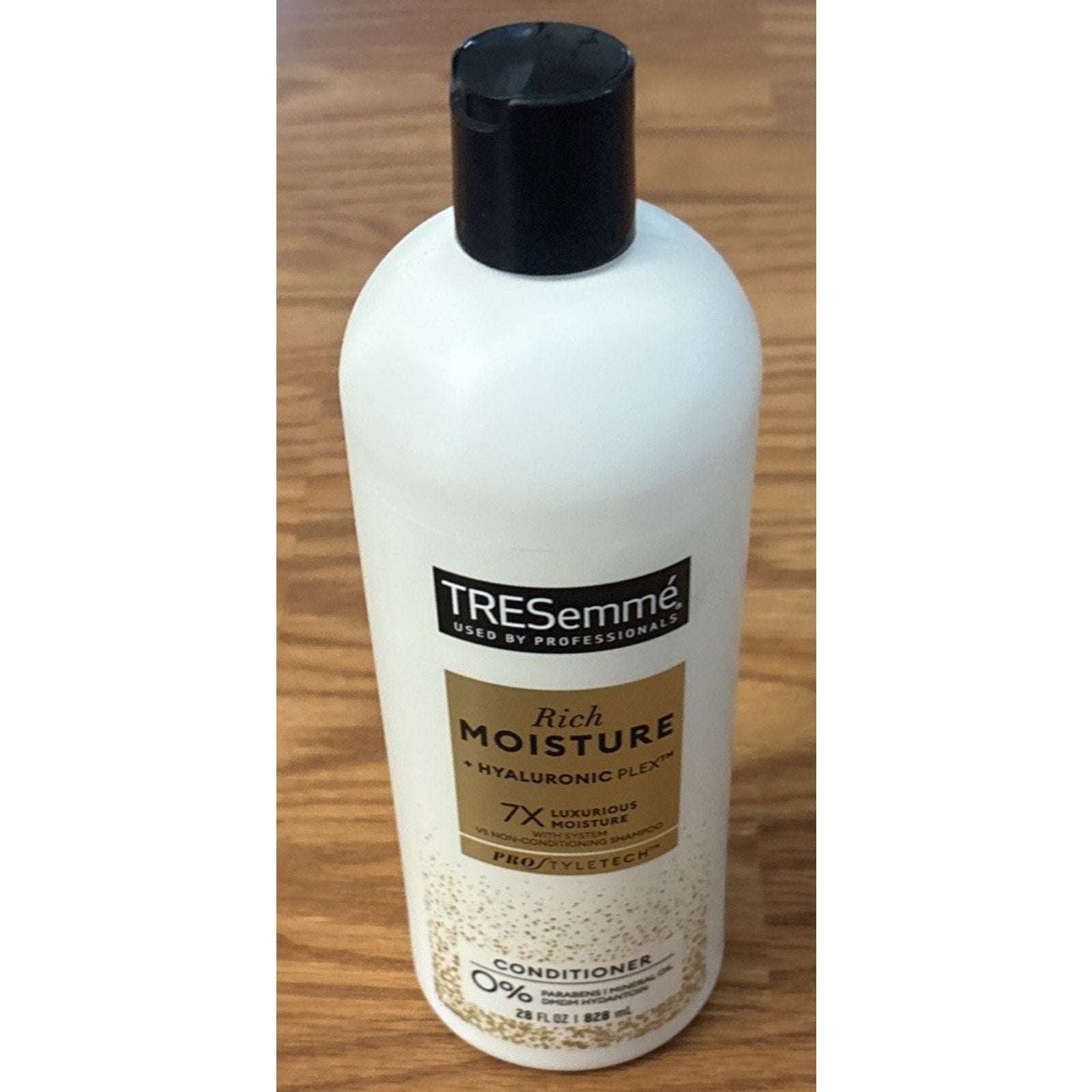 TRESemme Rich Moisture Hyaluronic Plex Conditioner Pro Styletech 28 Fl Oz